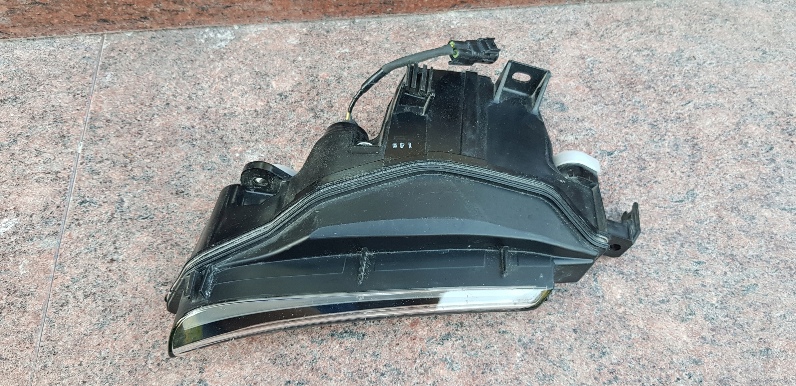 lexus LS 500 дневные ГАЛОГЕН led левый