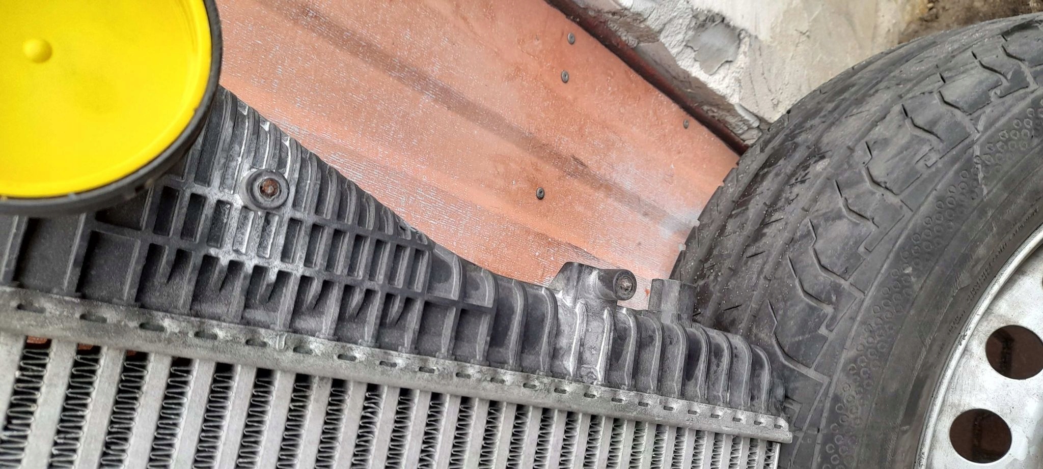 intercooler radiator PASSAT GOLF AUDI 3C0145805R
