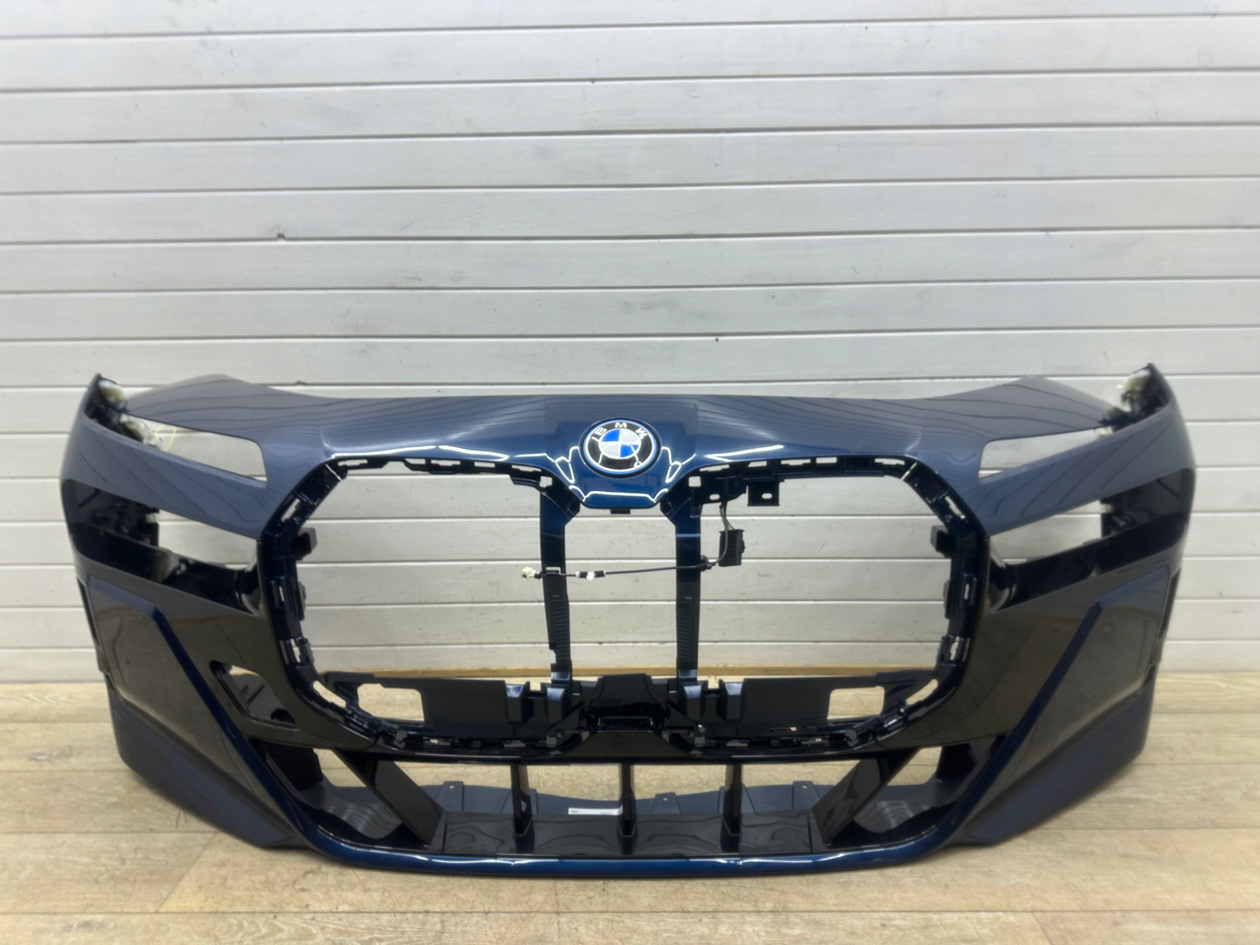 BMW 7 G70 Frontstoßstange vorne