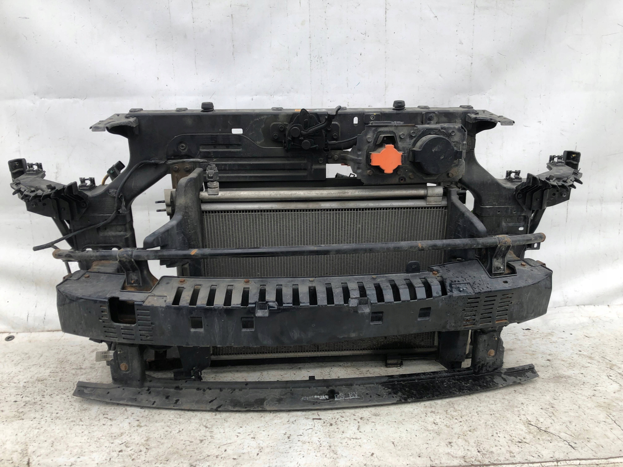 KIA SOUL EV ELEKTRYK PAS WZMOCNIENIE CHŁODNICE