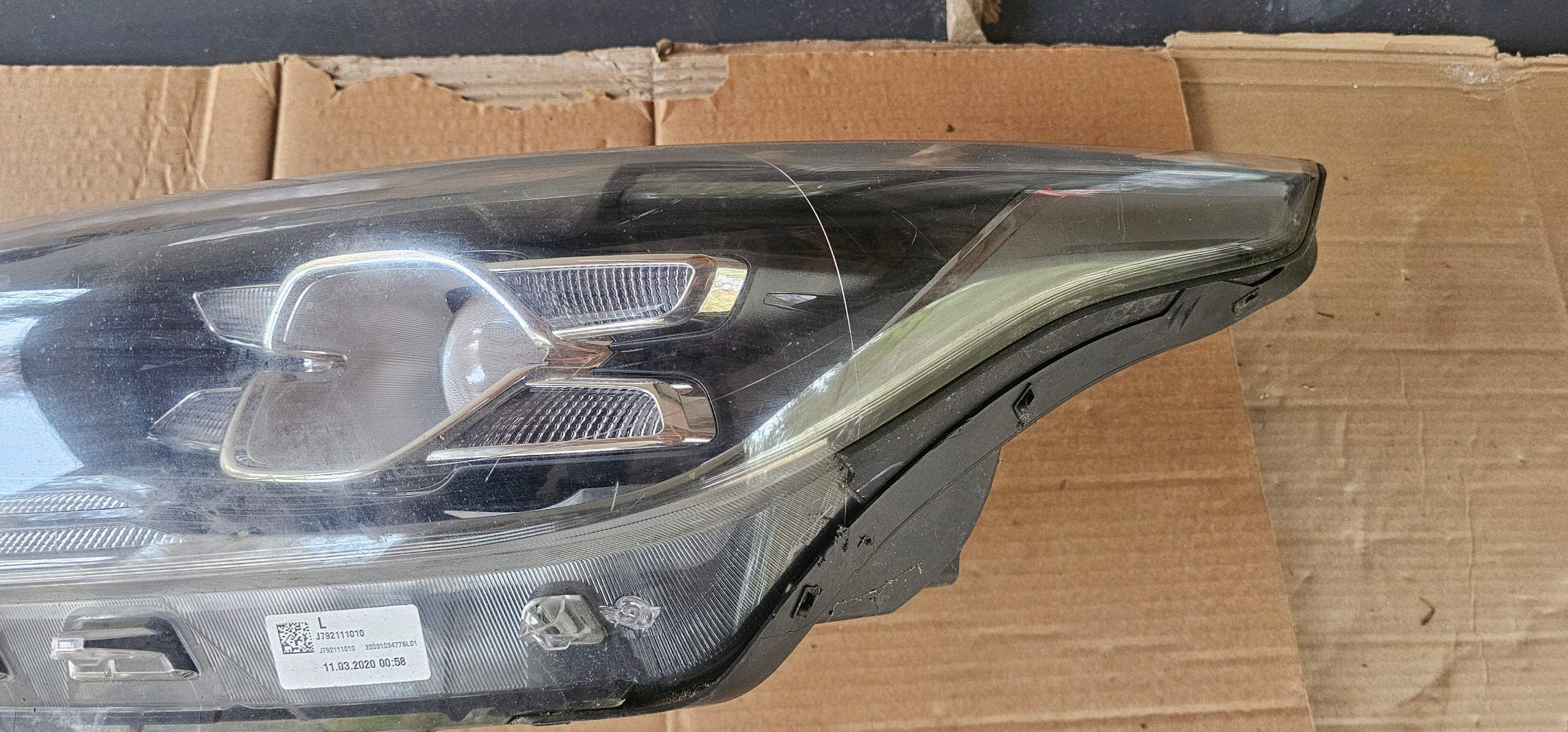 KIA CEED III light left front 92101J7100