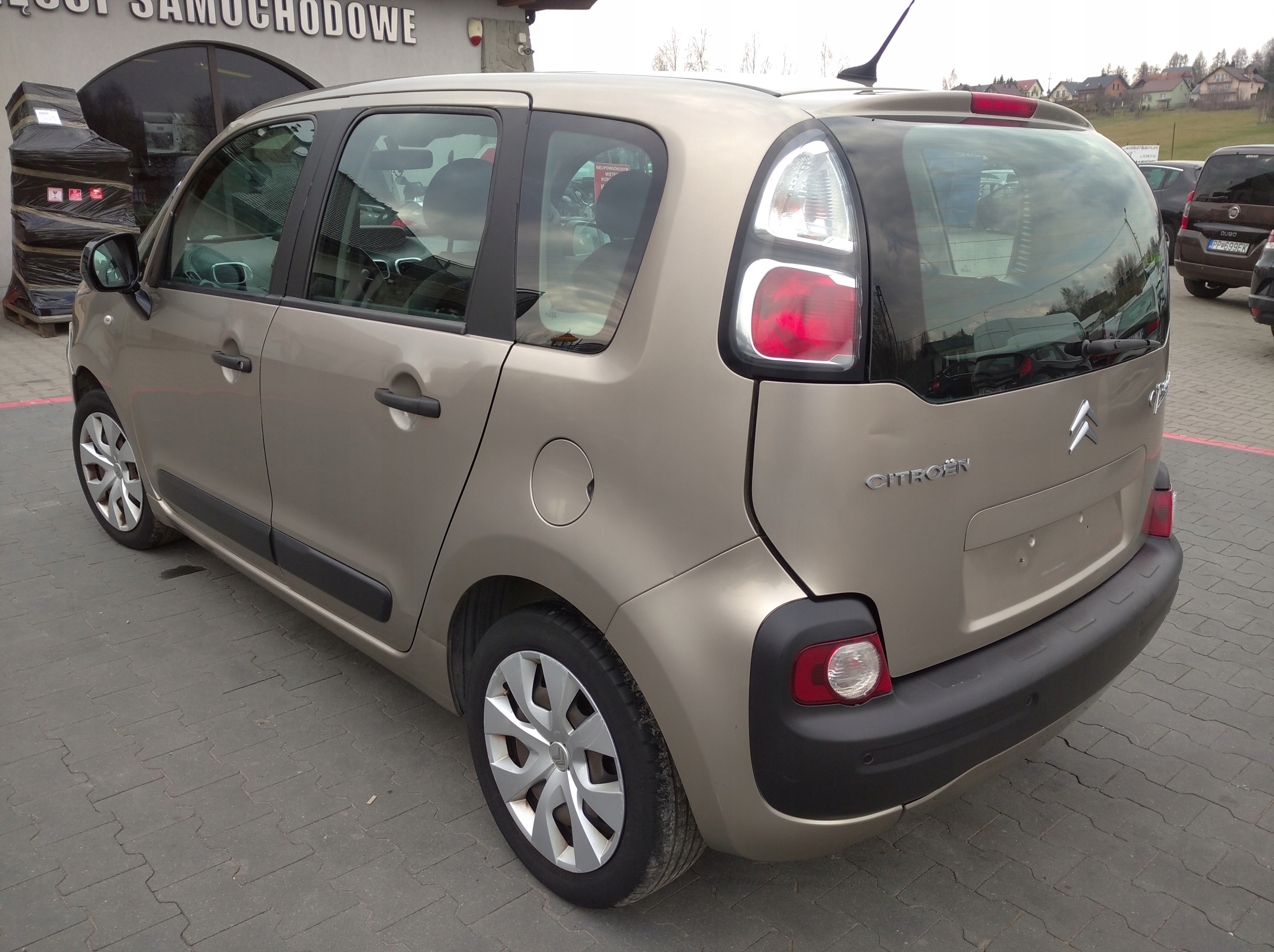 CITROEN C3 PICASSO Tür heck hinten links KCHC