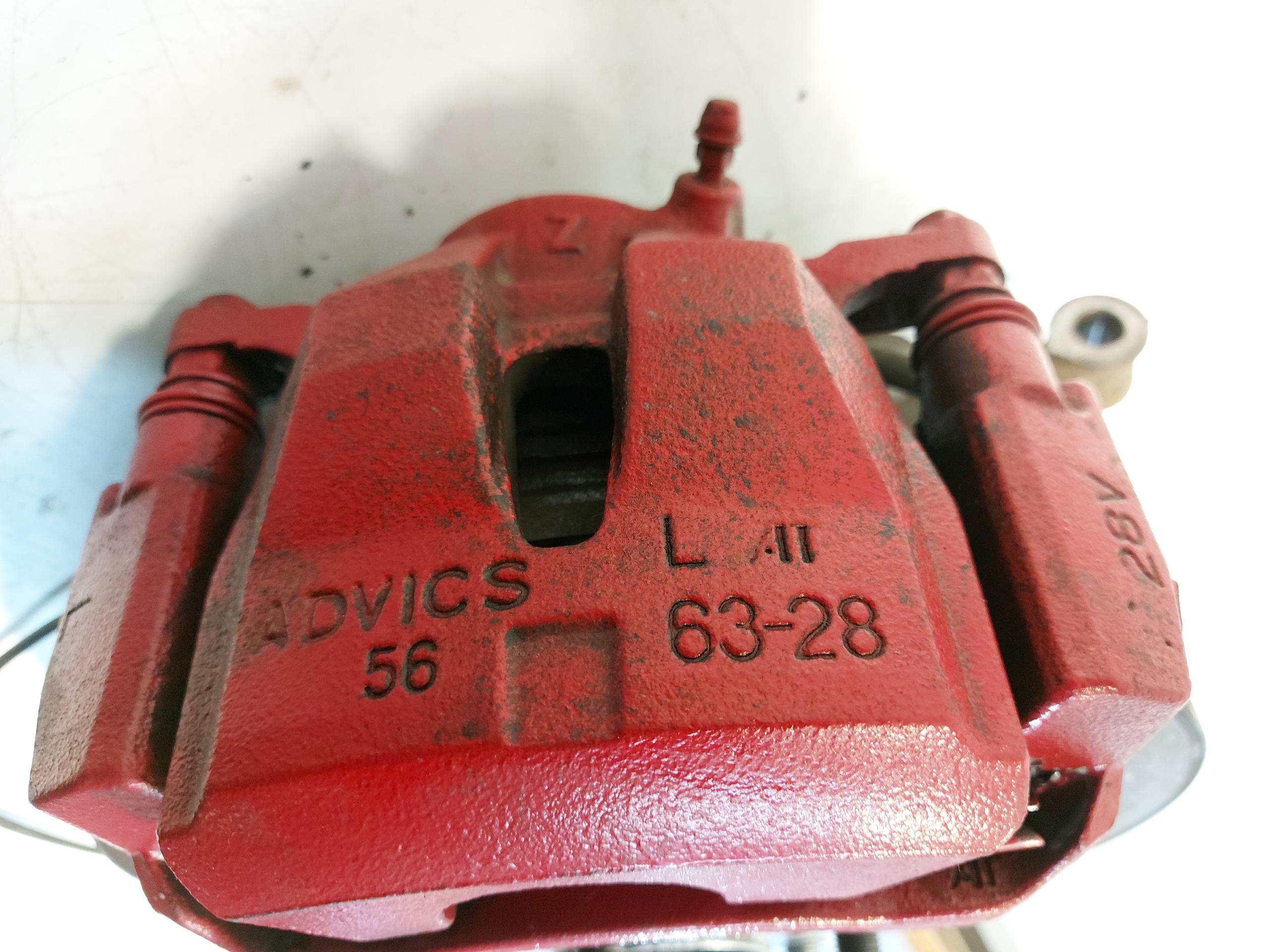 TOYOTA PRIUS + otoč levý předek