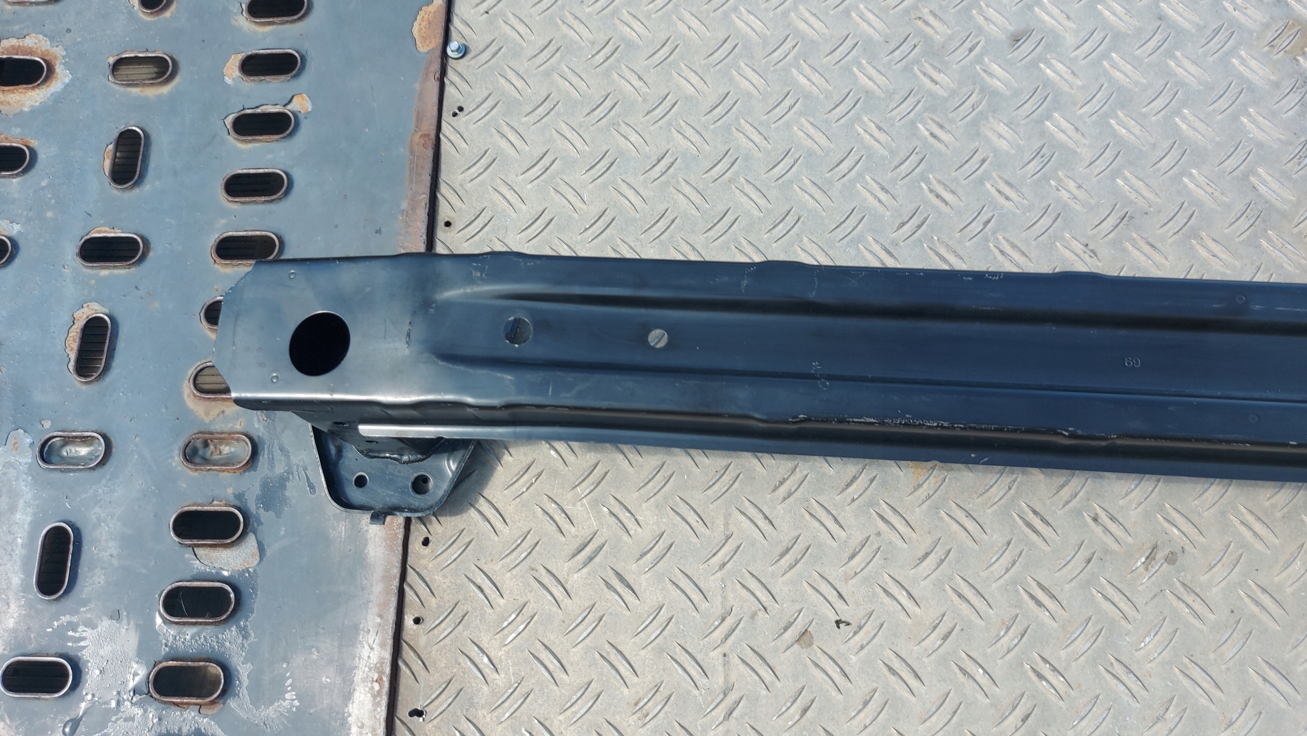 bumper support rear part rear TOYOTA COROLLA E21 sedan