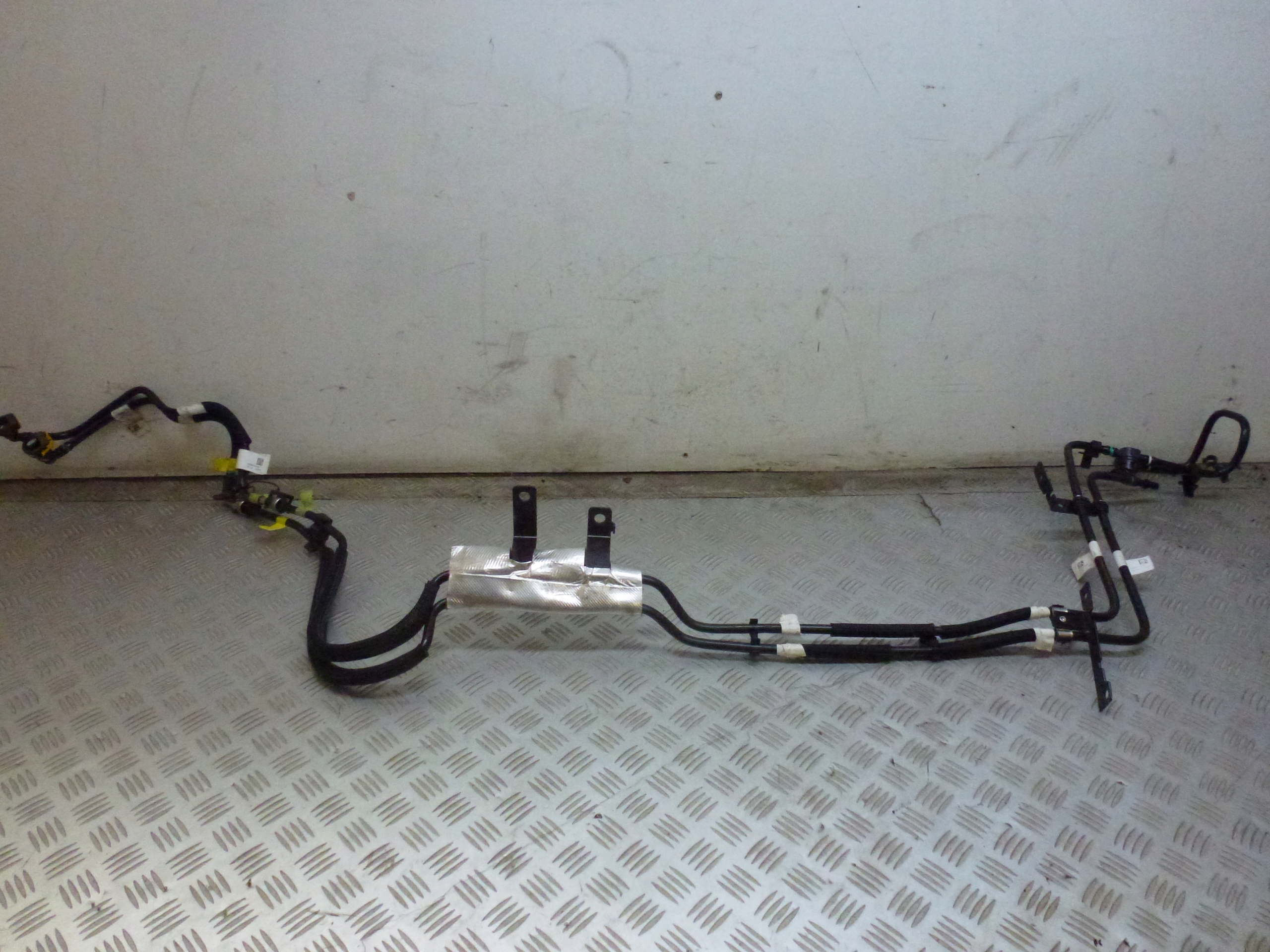 ПАЛИВНИЙ ШЛАНГ JEEP WRANGLER JL 3.0 D