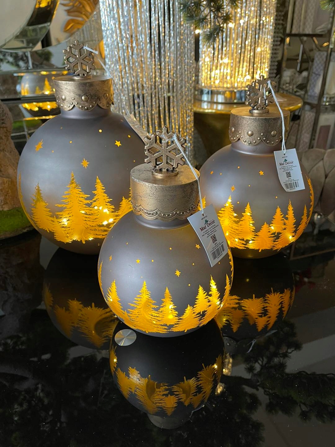 BOMBKA SZKLANA LED ŚWIECĄCA DO POSTAWIENIA DEKORACJA 26,5 CM ZŁOTA SZARA