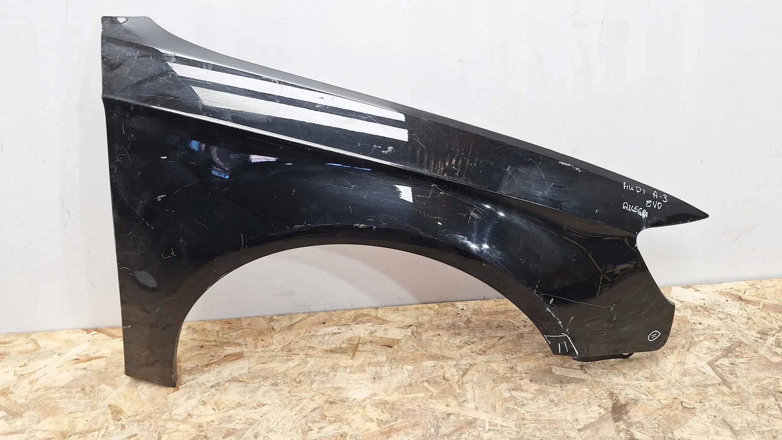 fender front right Audi A3 8V Sportback 13