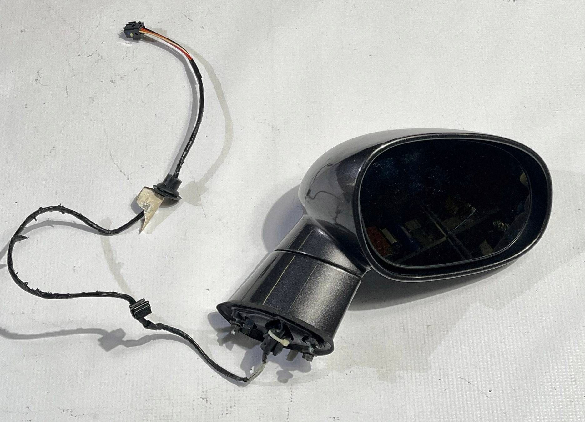 mirror electrics right 5-pin Dodge Challenger 2015
