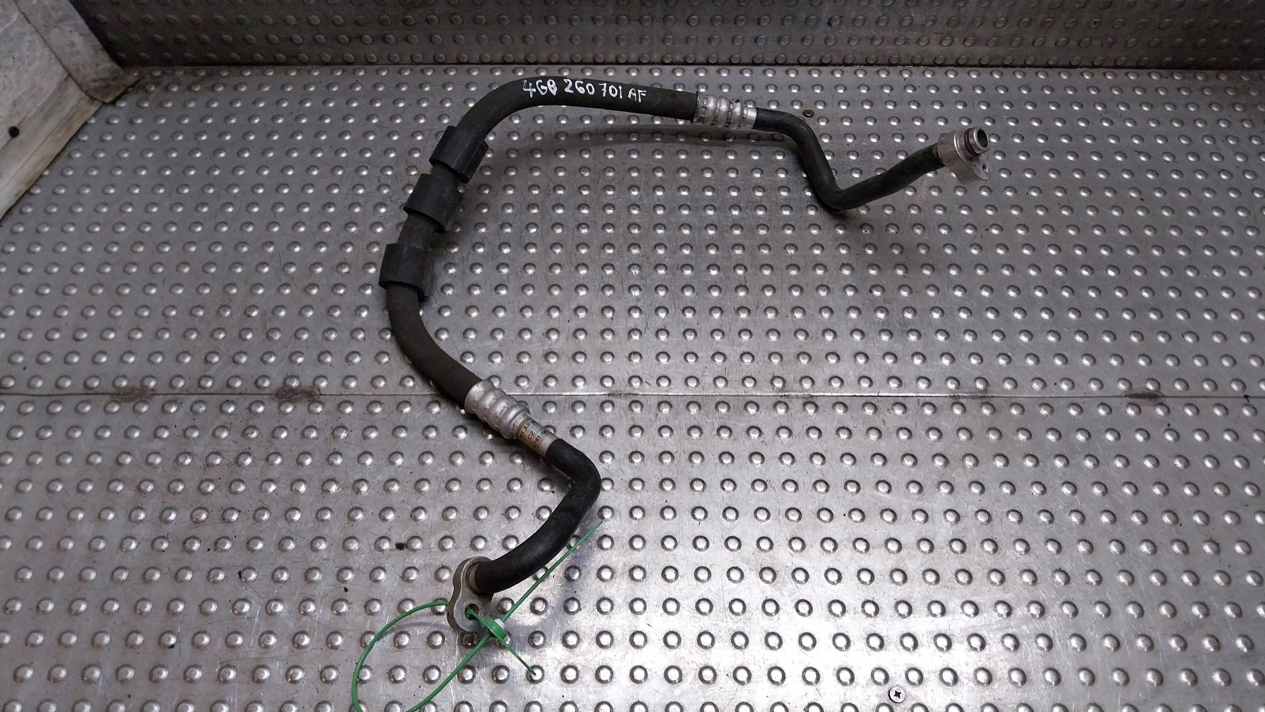 vedení hadice klimatizaci 4G0260701AF AUDI A6 A7 C7 4G