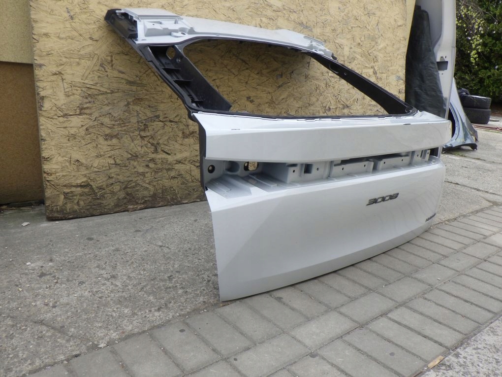 PEUGEOT 3008 E3008 III 3 P64 23- heckklappe