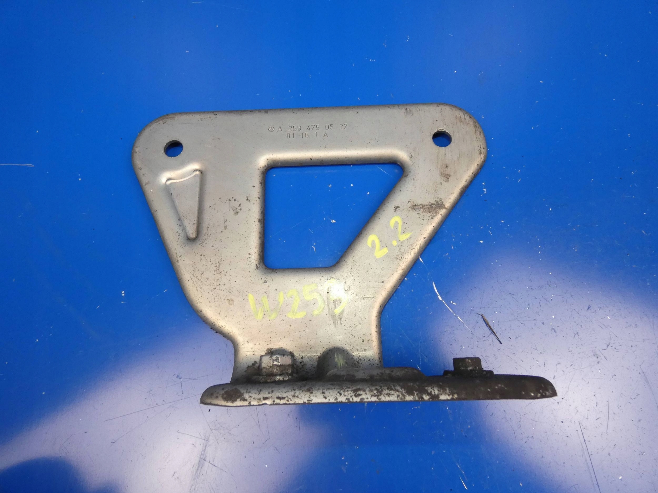 MERCEDES GLC W253 X253 holder bracket console