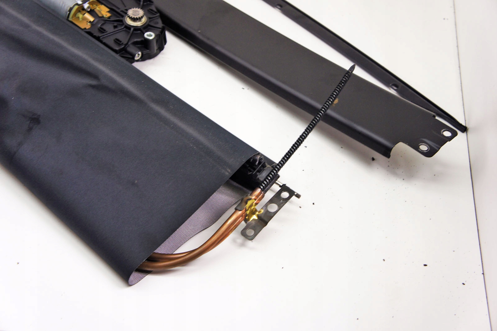 IX020 Hyundai Veloster I Mechanizm Szyberdachu Kpl Car type Passenger cars