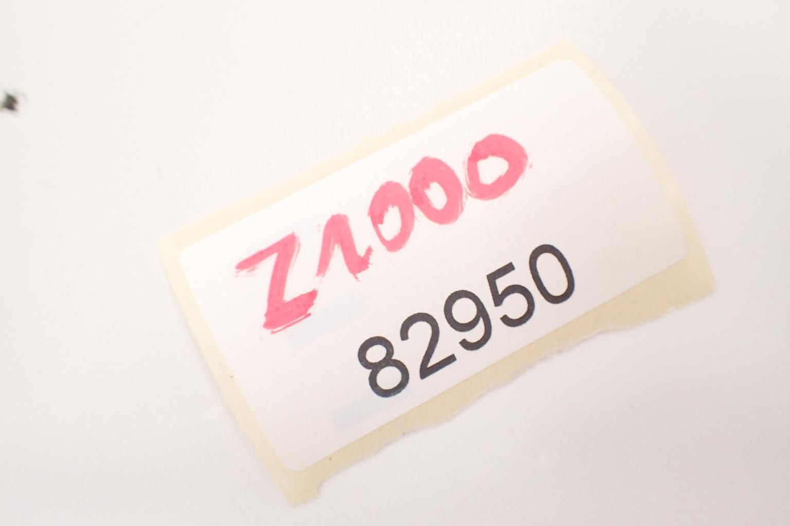 Stelaż uchwyt mocowanie Kawasaki Z1000 14-17 Waga produktu z opakowaniem jednostkowym 2 kg