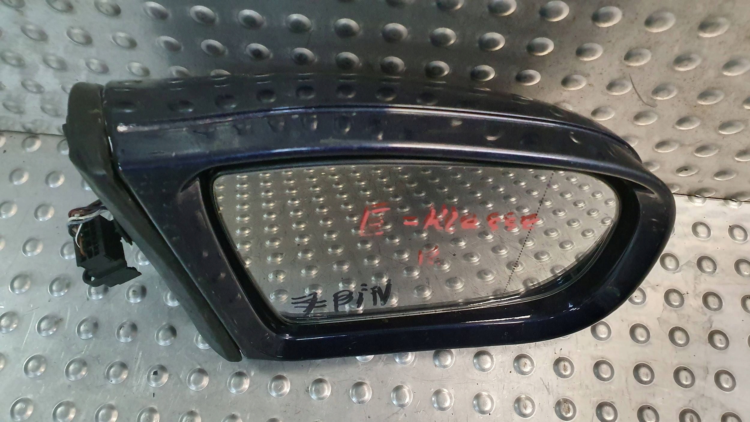 mirror right MERCEDES E-KLASA W210 7 PIN 2108108616 95