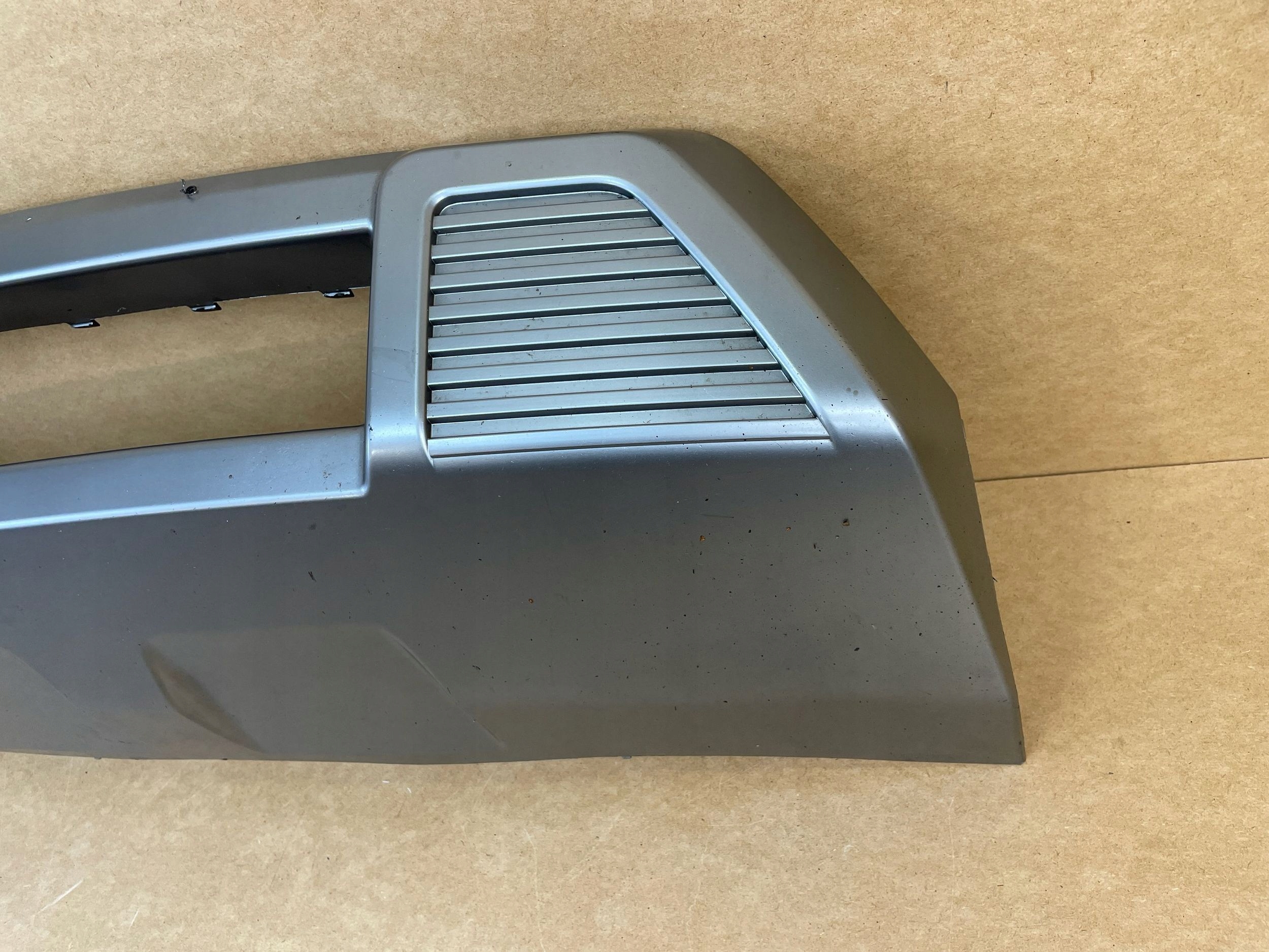 moulding grid cap frame cap of a bumper front SSANGYONG TORRES 2022