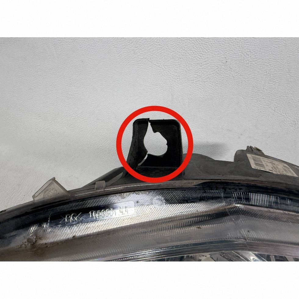 Mercedes Vito 639 10- Lift Xenon LED light left front front