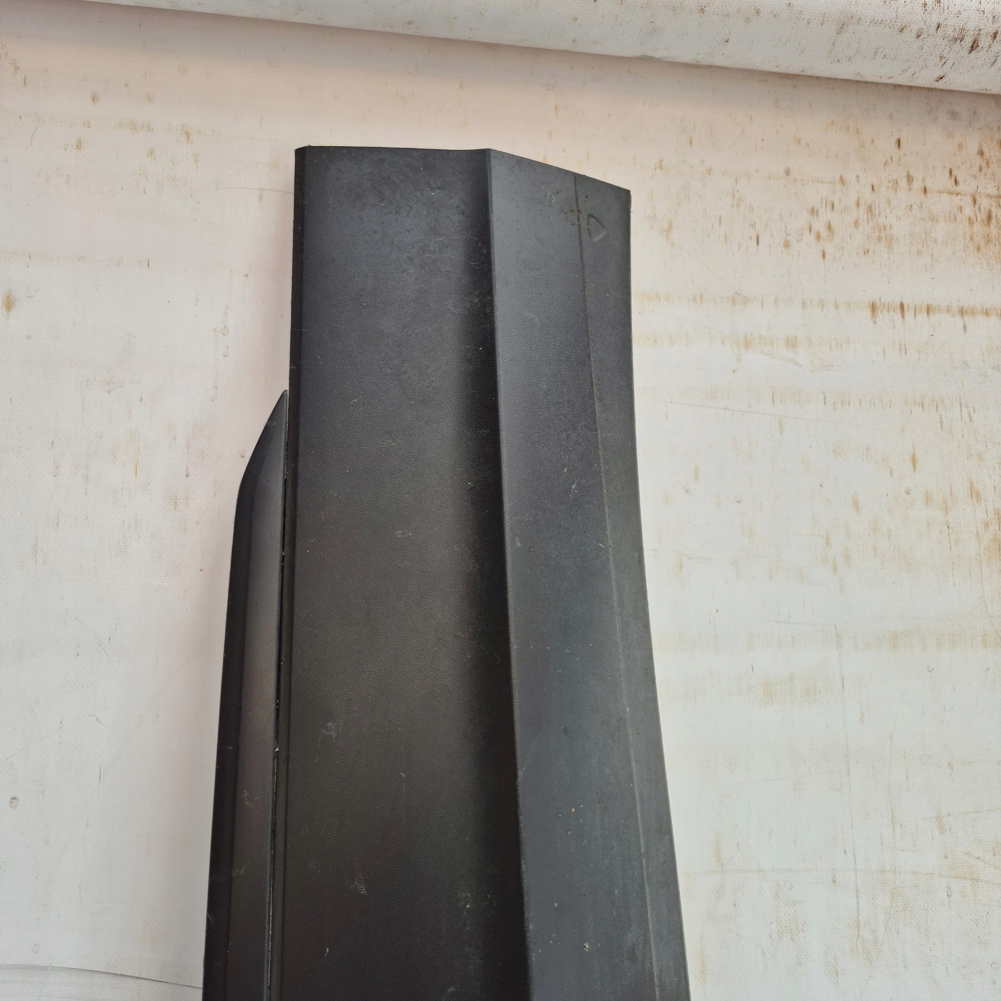VW TIGUAN II R-LINE moulding door right front front 5NA854940