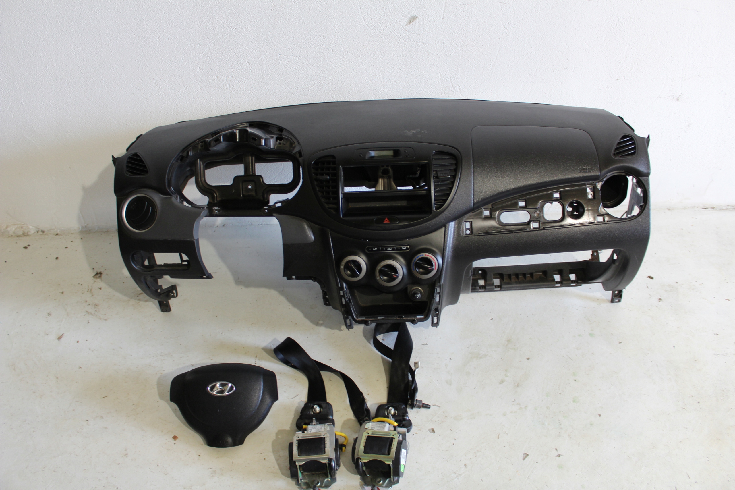 ПАНЕЛЬ ПРИЛАДІВ ПОДУШКИ КОМПЛЕКТ HYUNDAI I 10 I 08-14 R