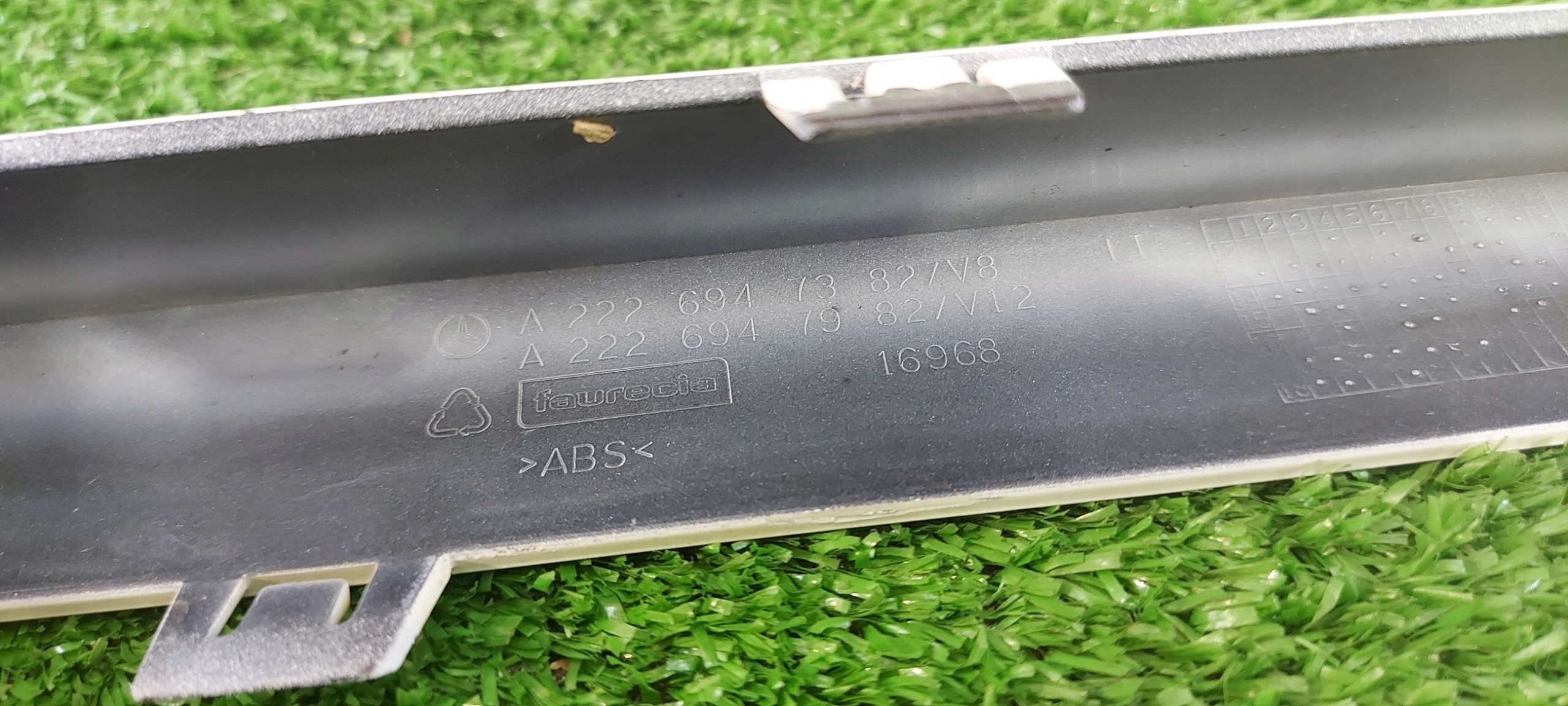 MERCEDES S-KLASA AMG left moulding threshold front ORG