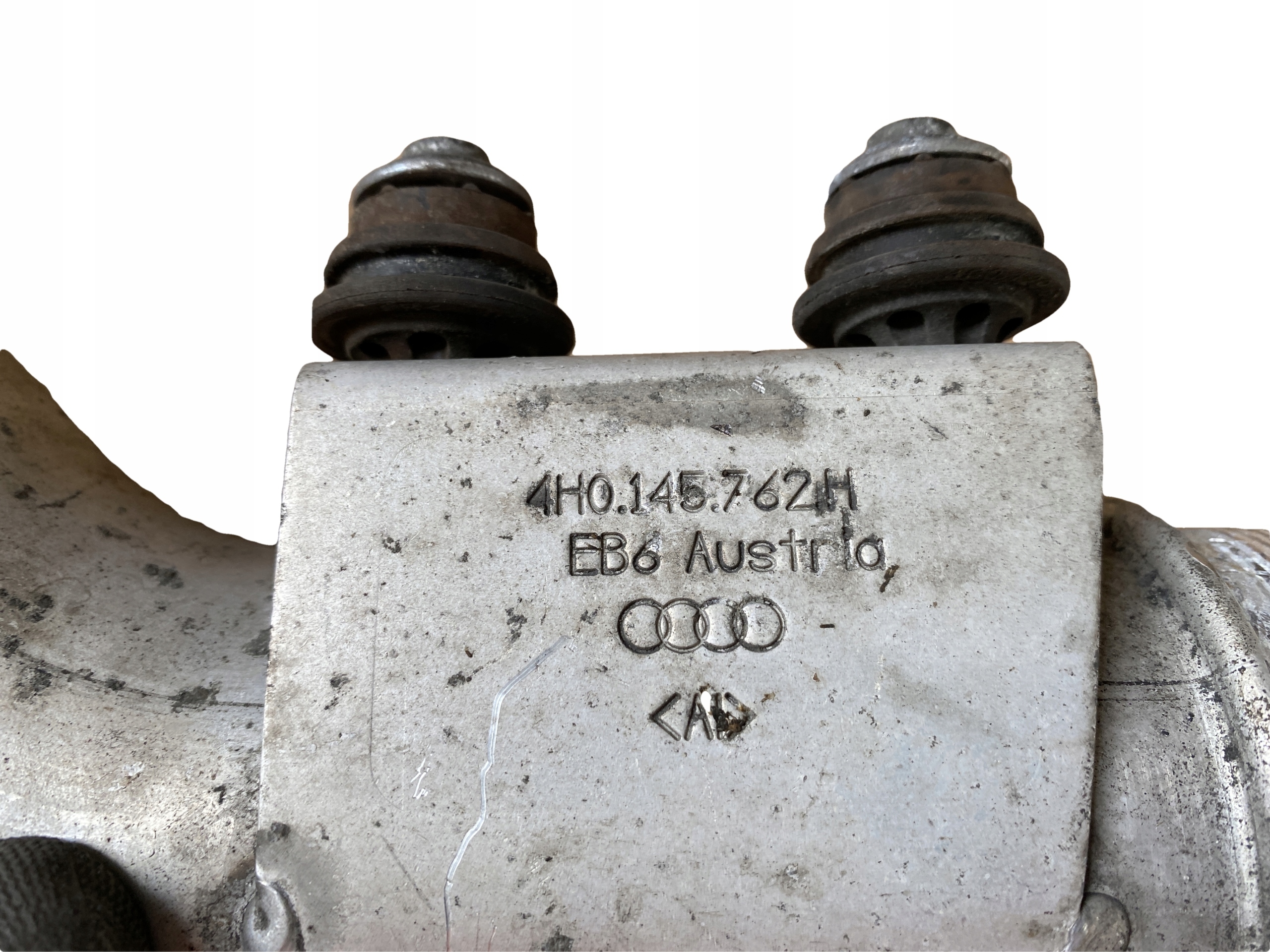 AUDI A8 4H D4 3.0TDI trouba intercoolera originál