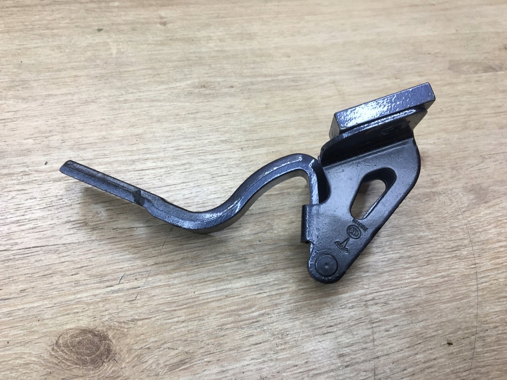 ZAWIAS KLAPY BAGAZNIKA TYLNEJ LEWY TYL TESLA X Part number ZAWIAS