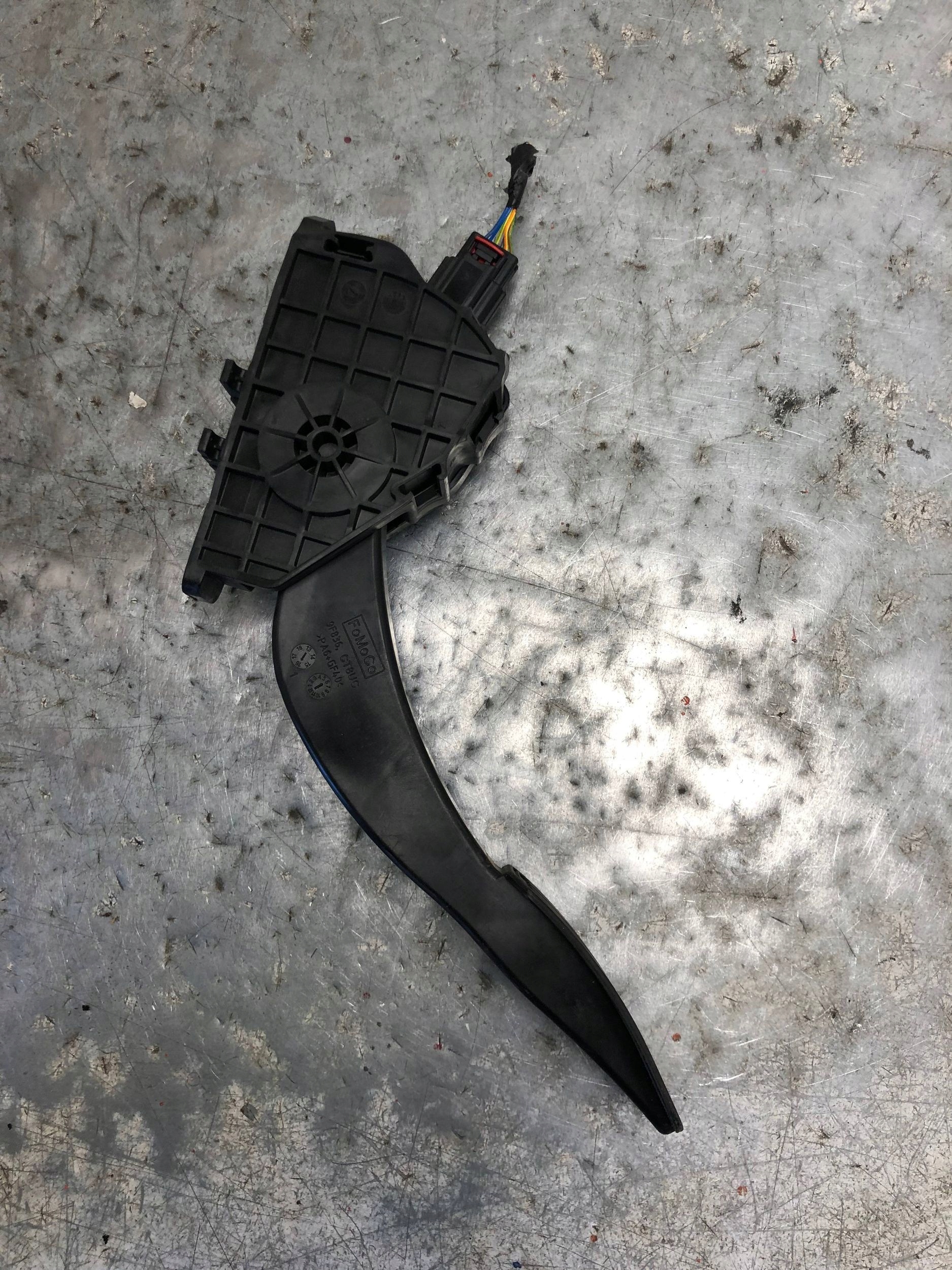 Gaspedal potentiometer FORD S-MAX MK2 9F836