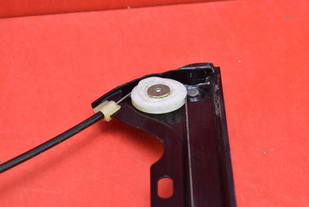 window regulator left front EU 7191117 BMW E93 04-10