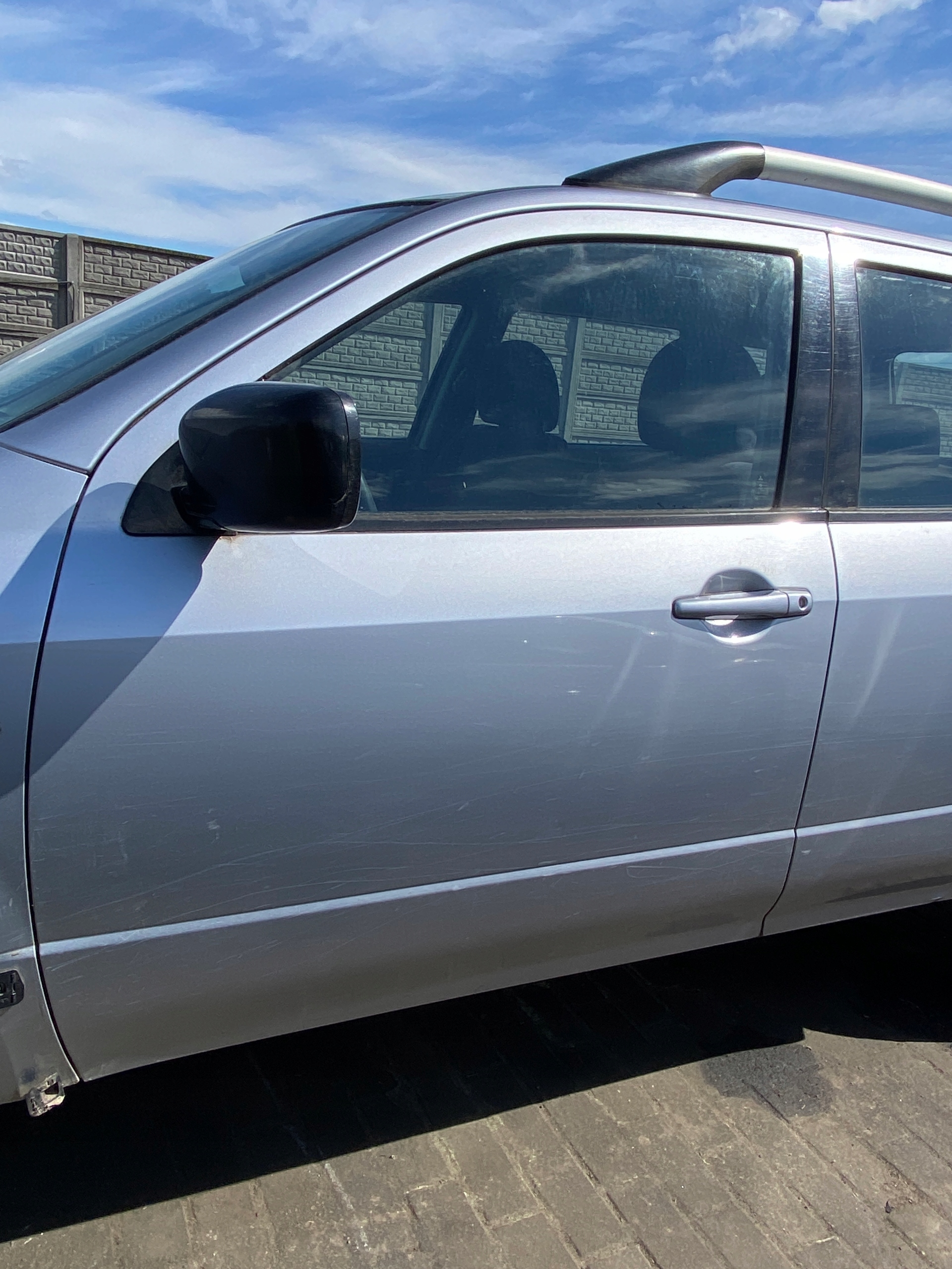door left front front Mitsubishi Outlander 1 and 03-06 kod lakieru A31B