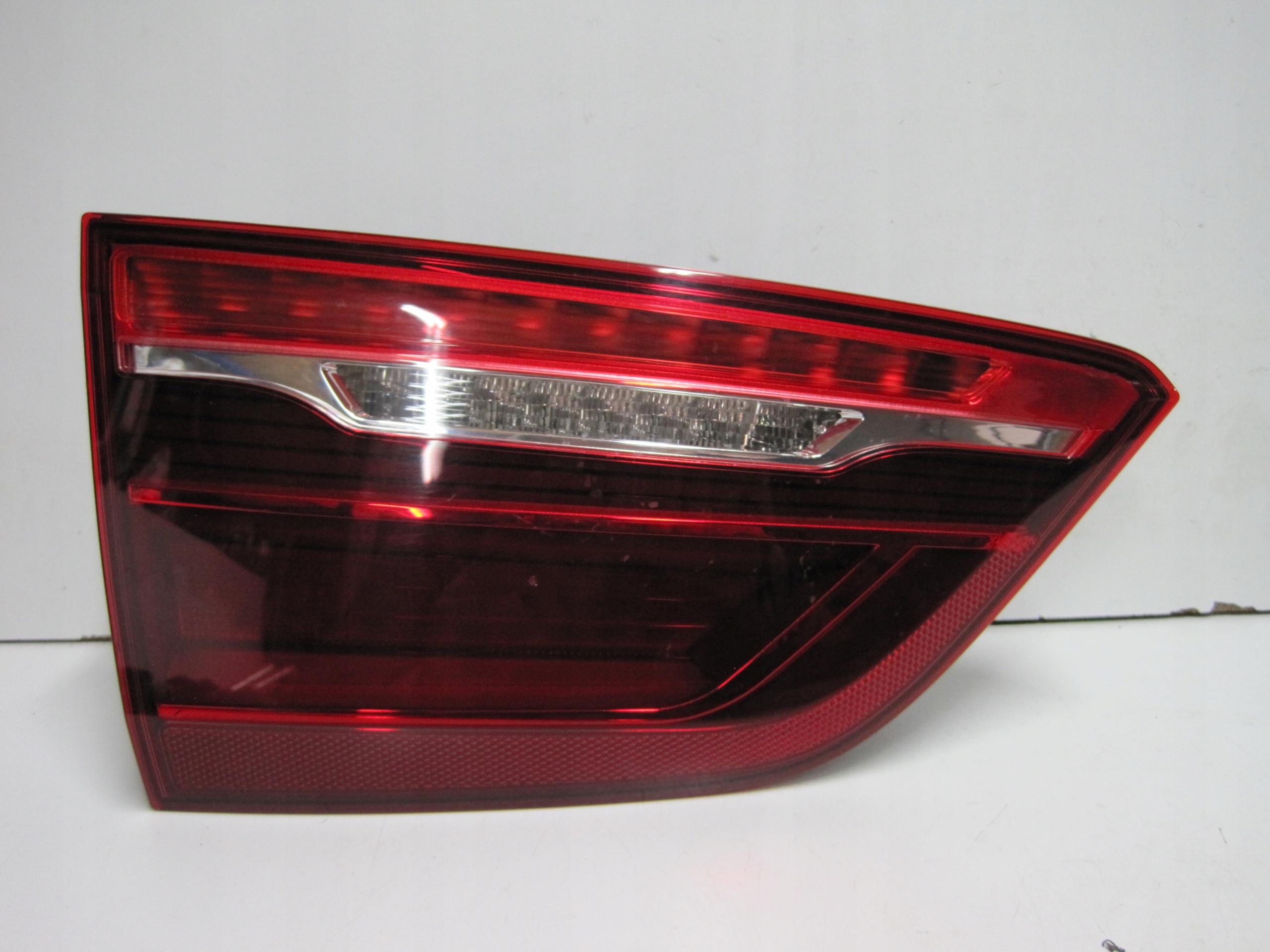 light BMW X6 F16 7438825 left