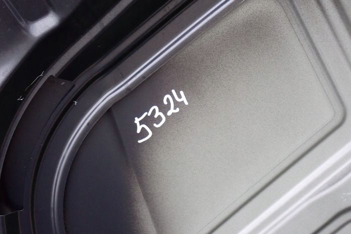 AUDI A4 B9 bonnet