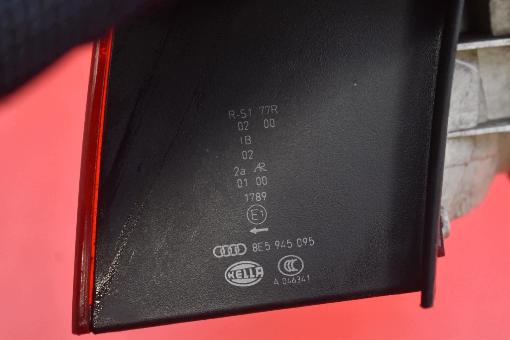 light left rear part rear 8E5945095 AUDI A4 B7 sedan 04-08