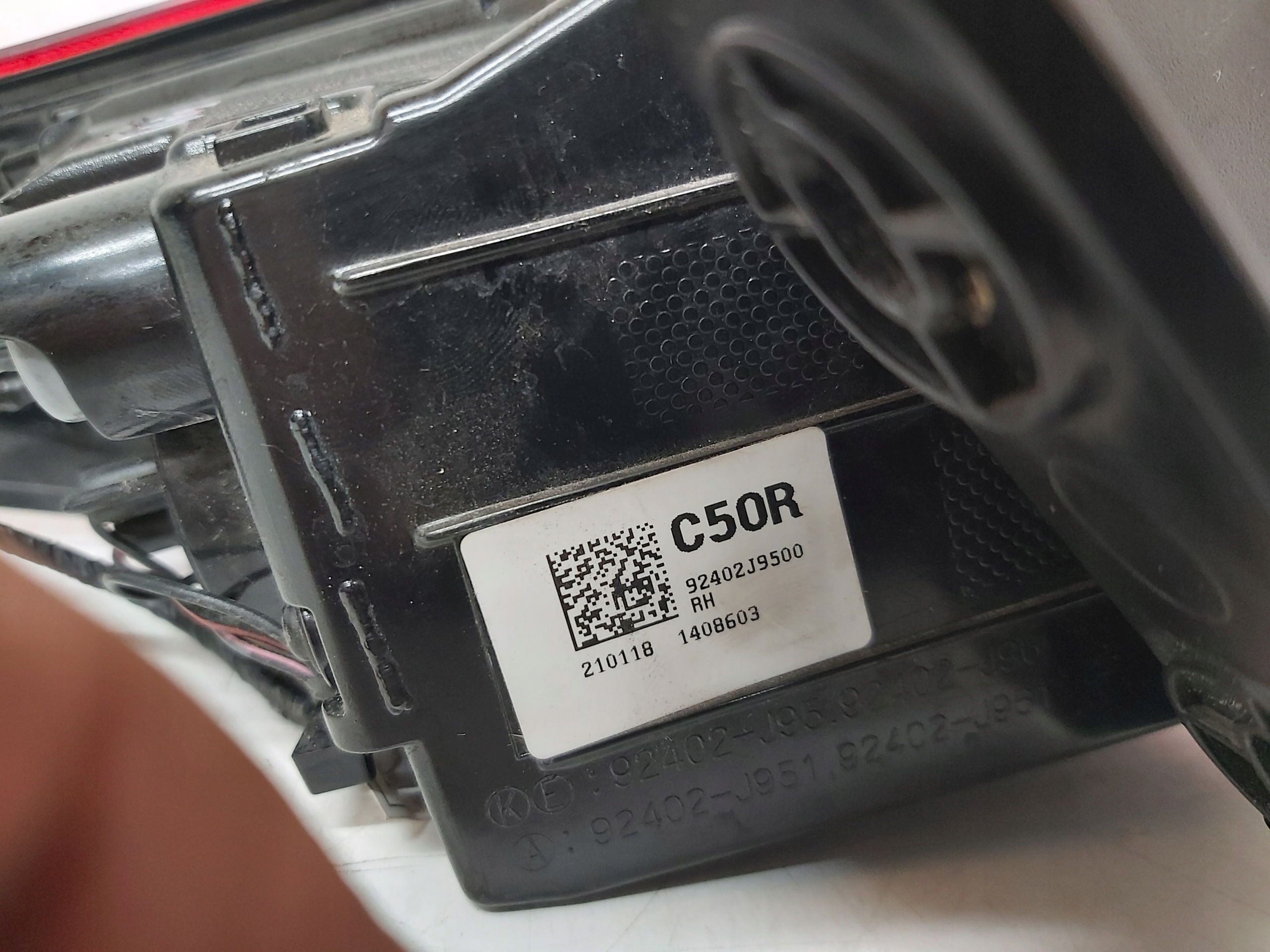 LAMPA TYŁ PRAWA HYUNDAI KONA 92402-J9500 Typ samochodu Samochody osobowe