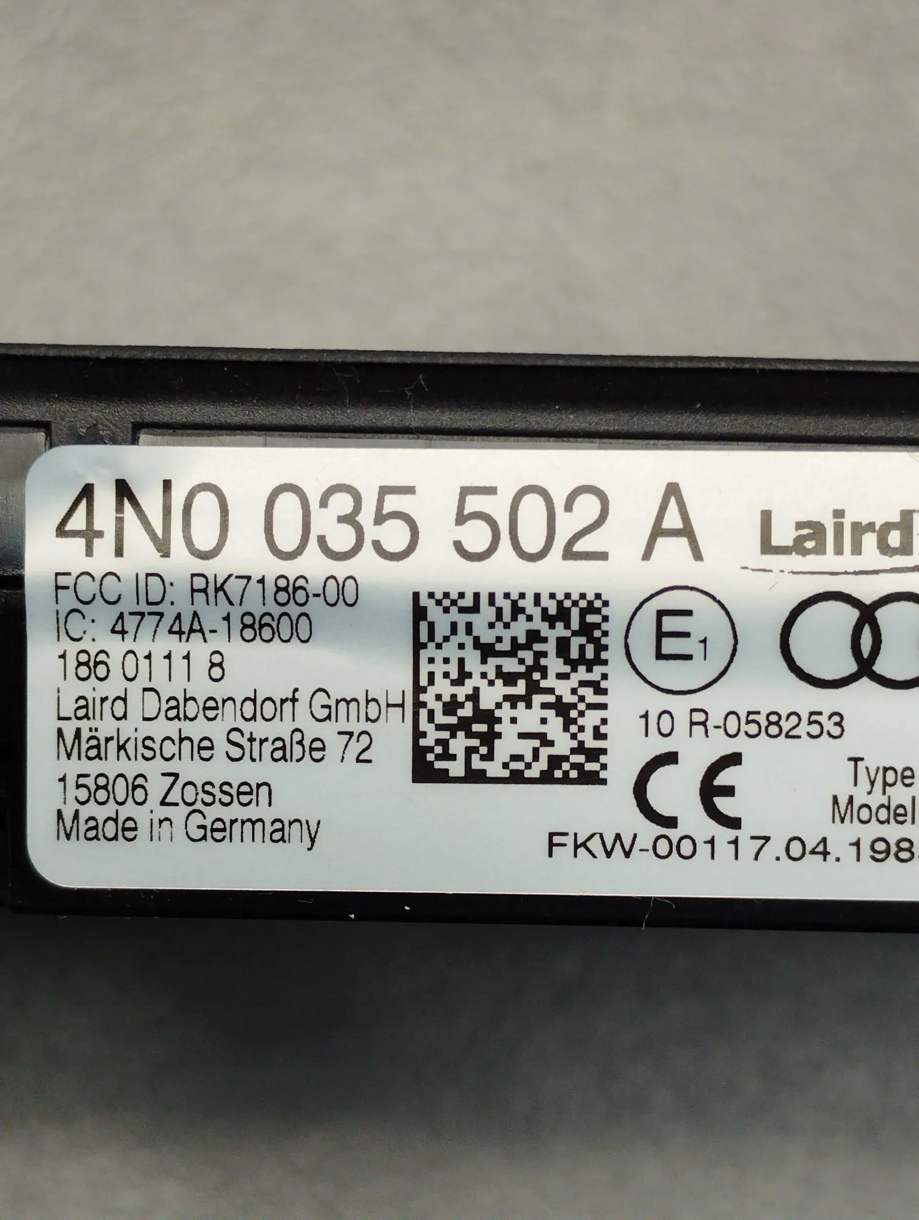 Audi A8 4N D5 LADOWARKA INDUKCYJNA 4N0035502A