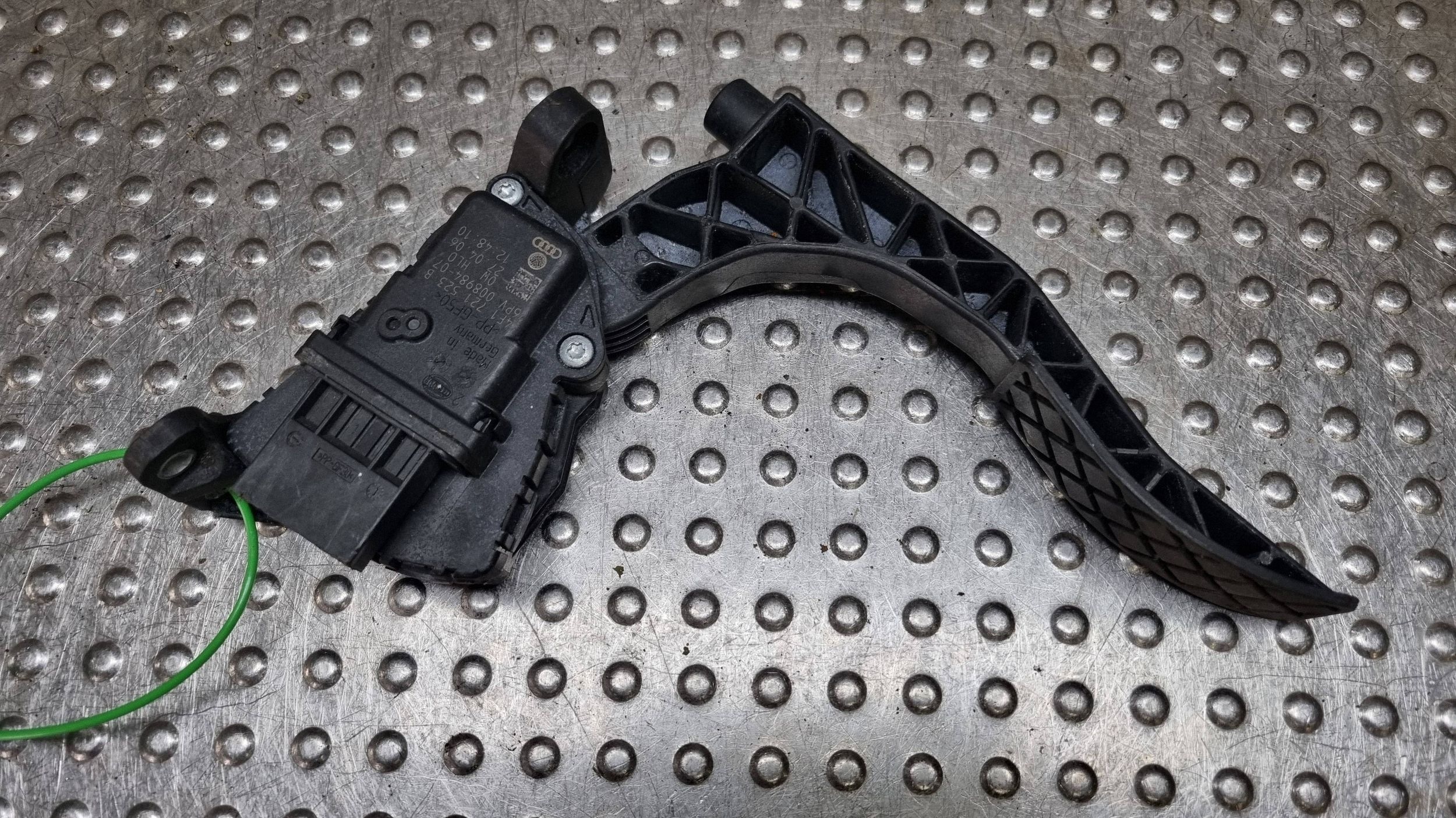 potentiometer accelerator pedal 4F1721523B AUDI A6 C6