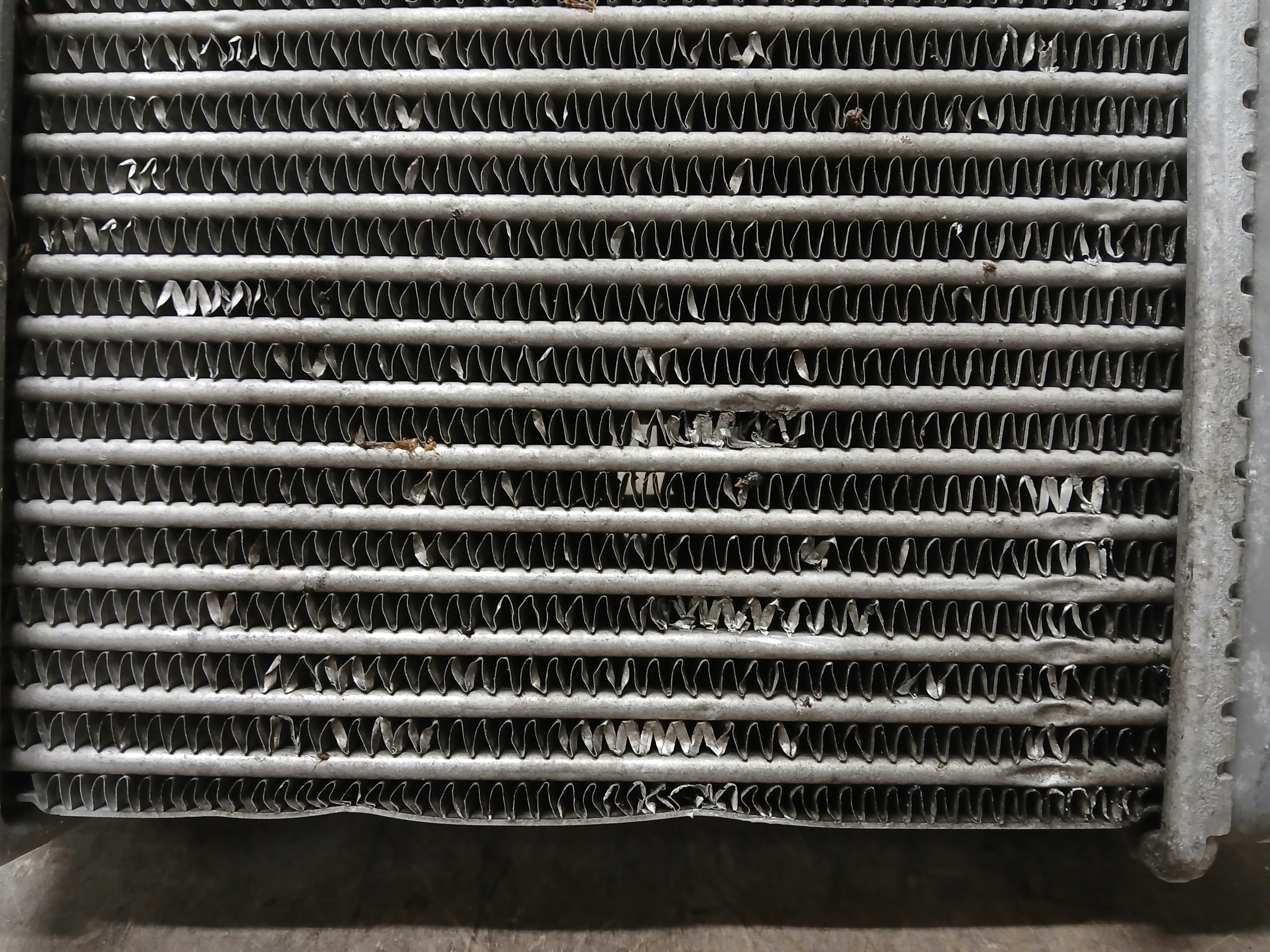 INTERCOOLER Kühler luft NISSAN GTR GT-R rechts oder links D2124A-05