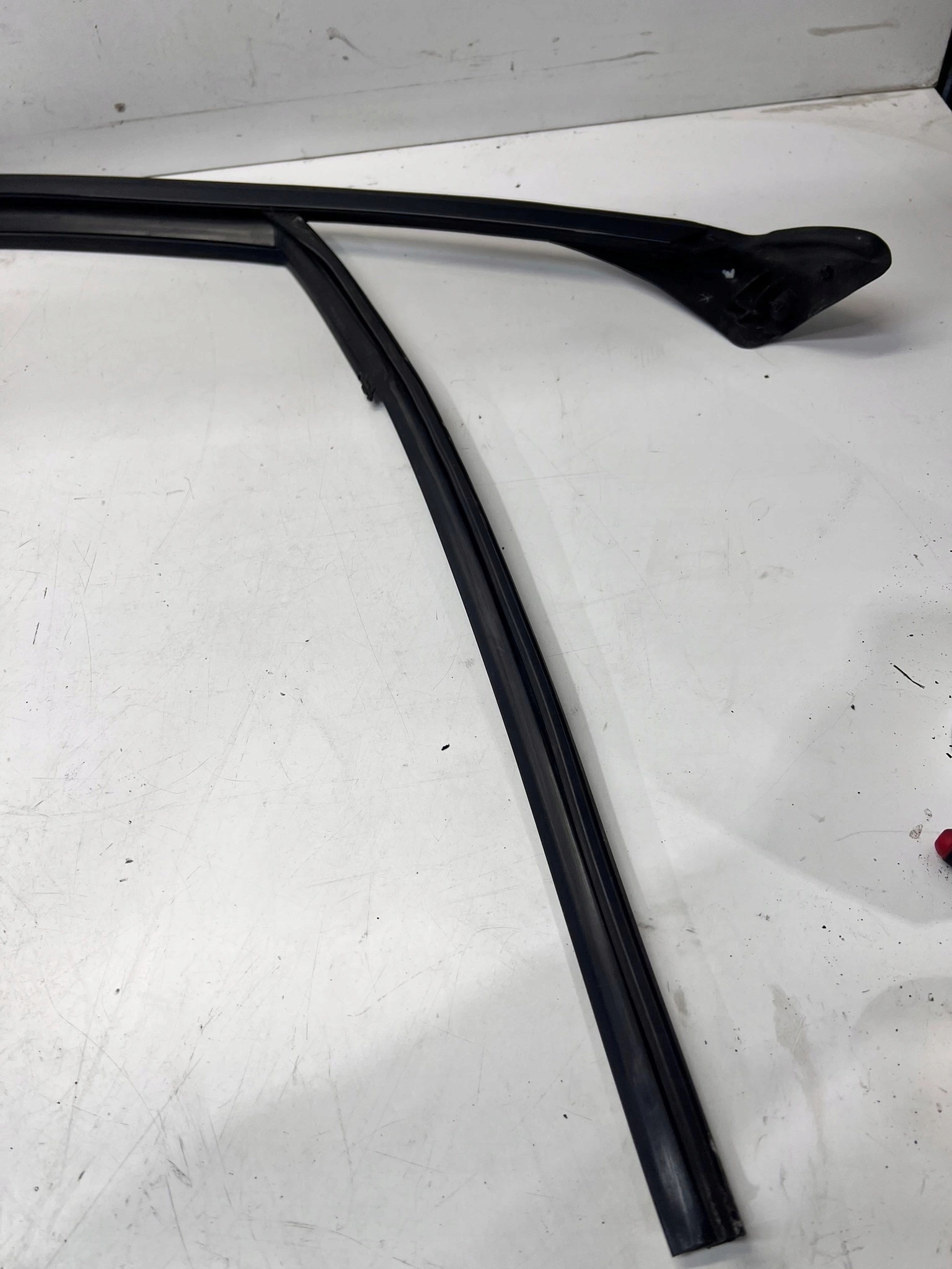 těsnění dveře pravý předek AUDI A6 C7 4G0837432