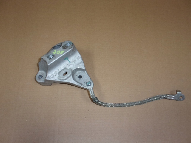9824322080 - ЛАПА КОРОБКИ PEUGEOT 208 II CORSA F 19-9824322080