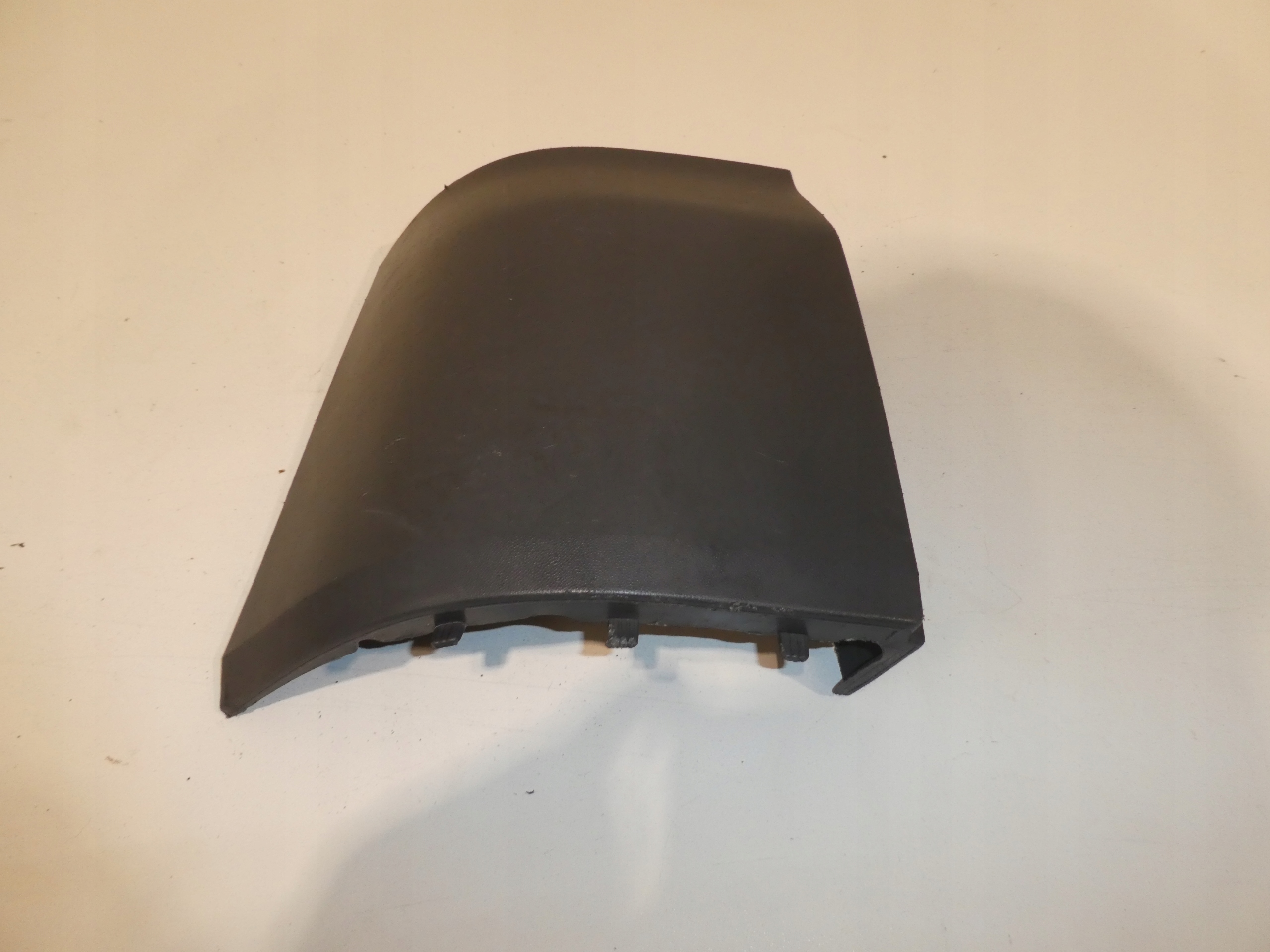 ECKE UNTER LAMPE LINKS HECK VW T5 7H0807321B