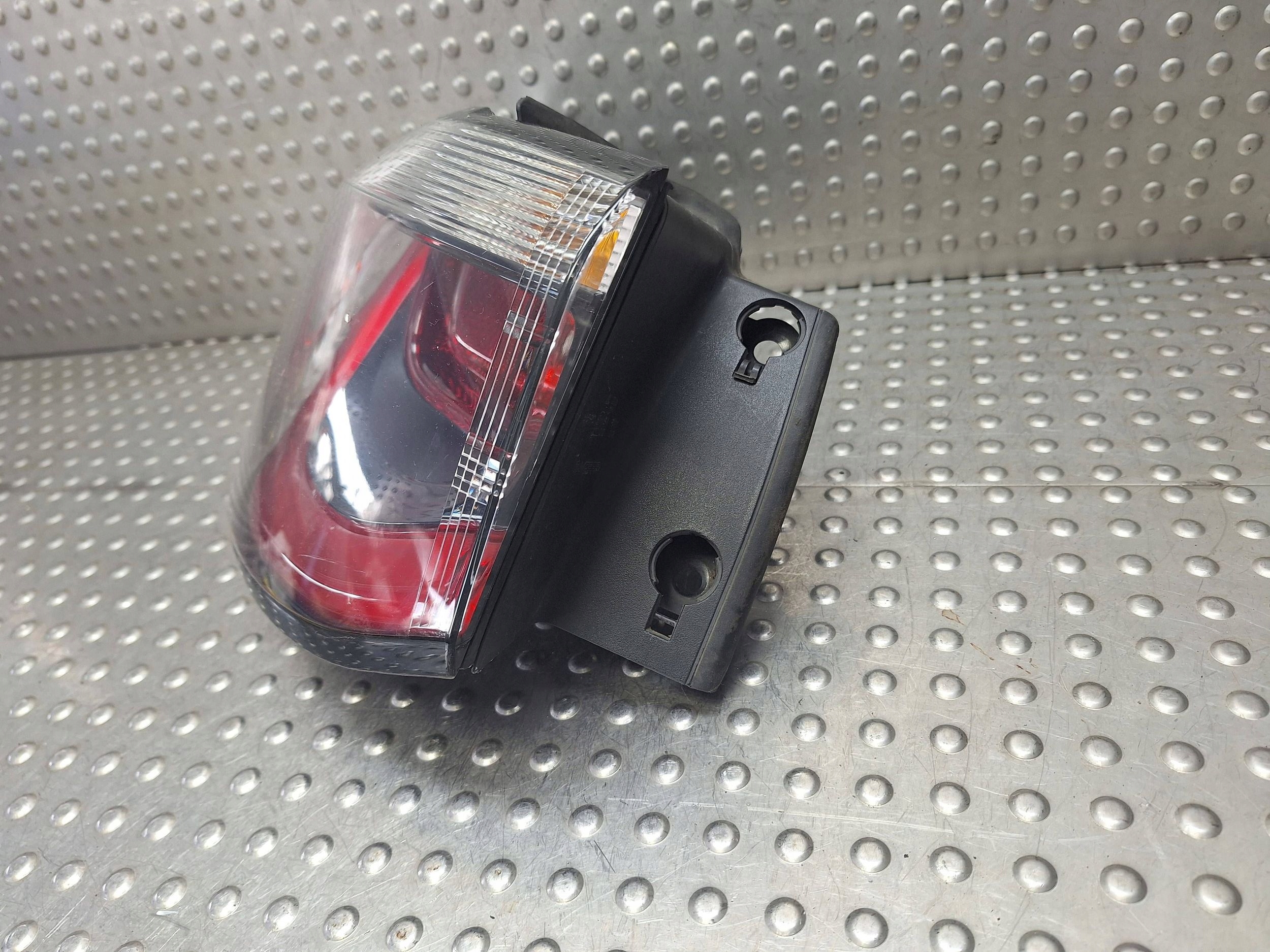light rear part rear left JEEP COMPASS II 16-20 P55112683AC