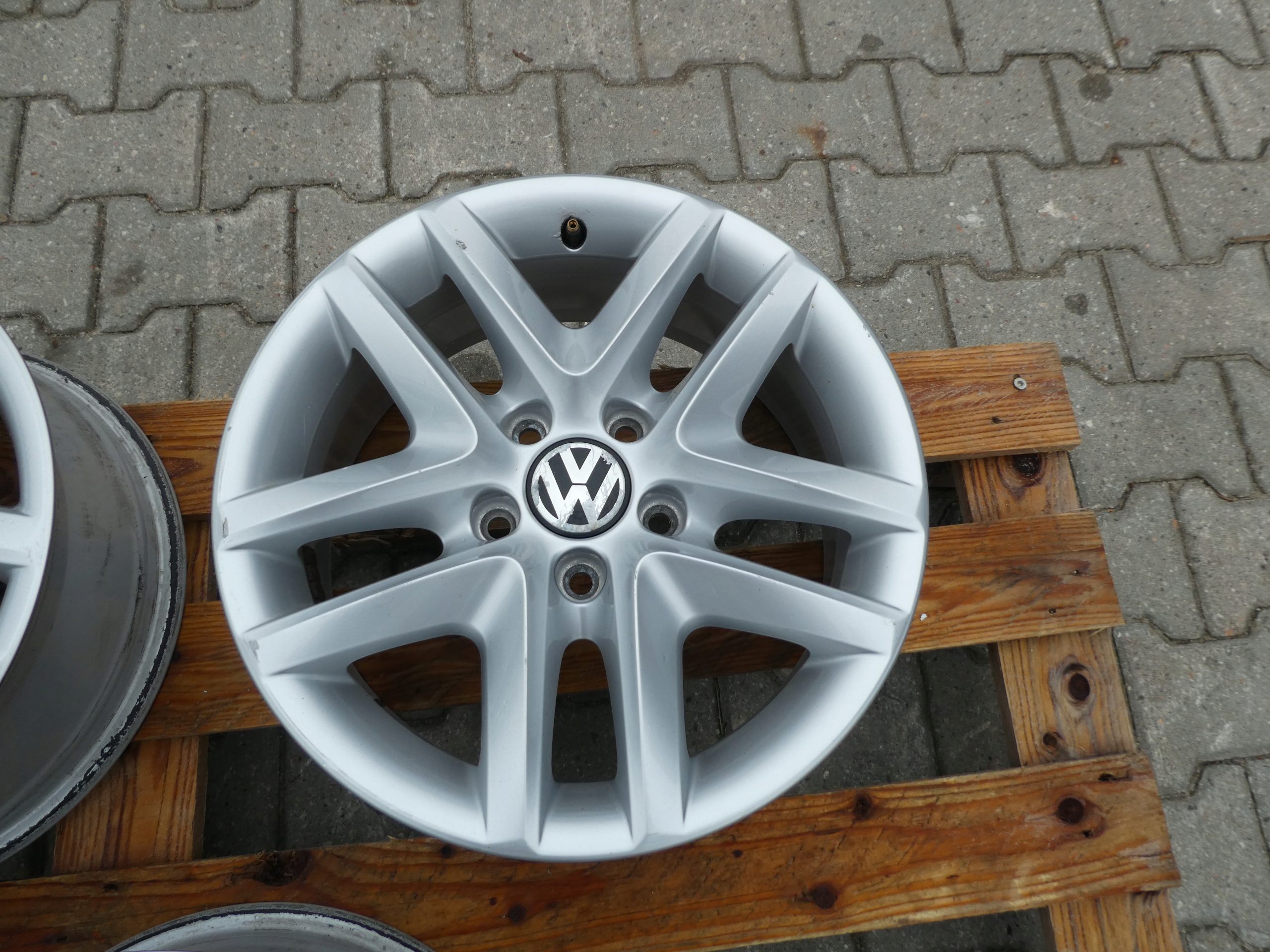 4X discs aluminium disc 5N0601025 VW 5X112
