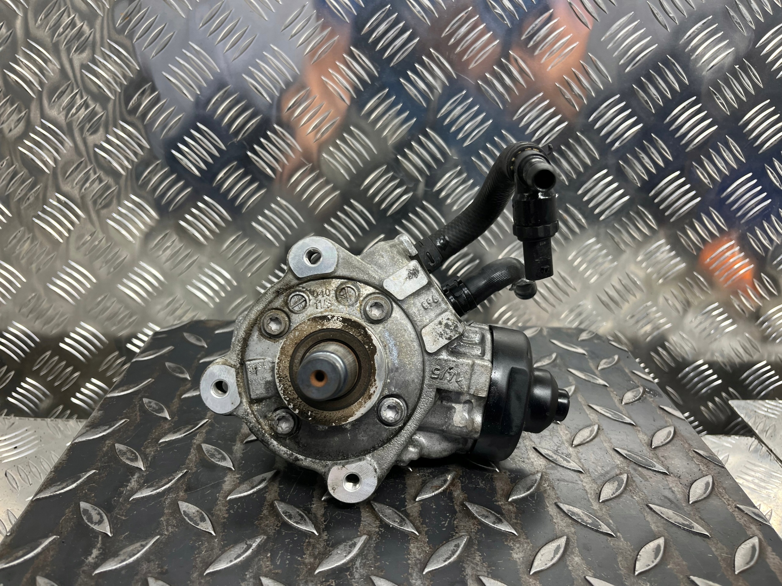 Einspritzpumpe VOLKSWAGEN PASSAT B6 03L130755L / 0445010526