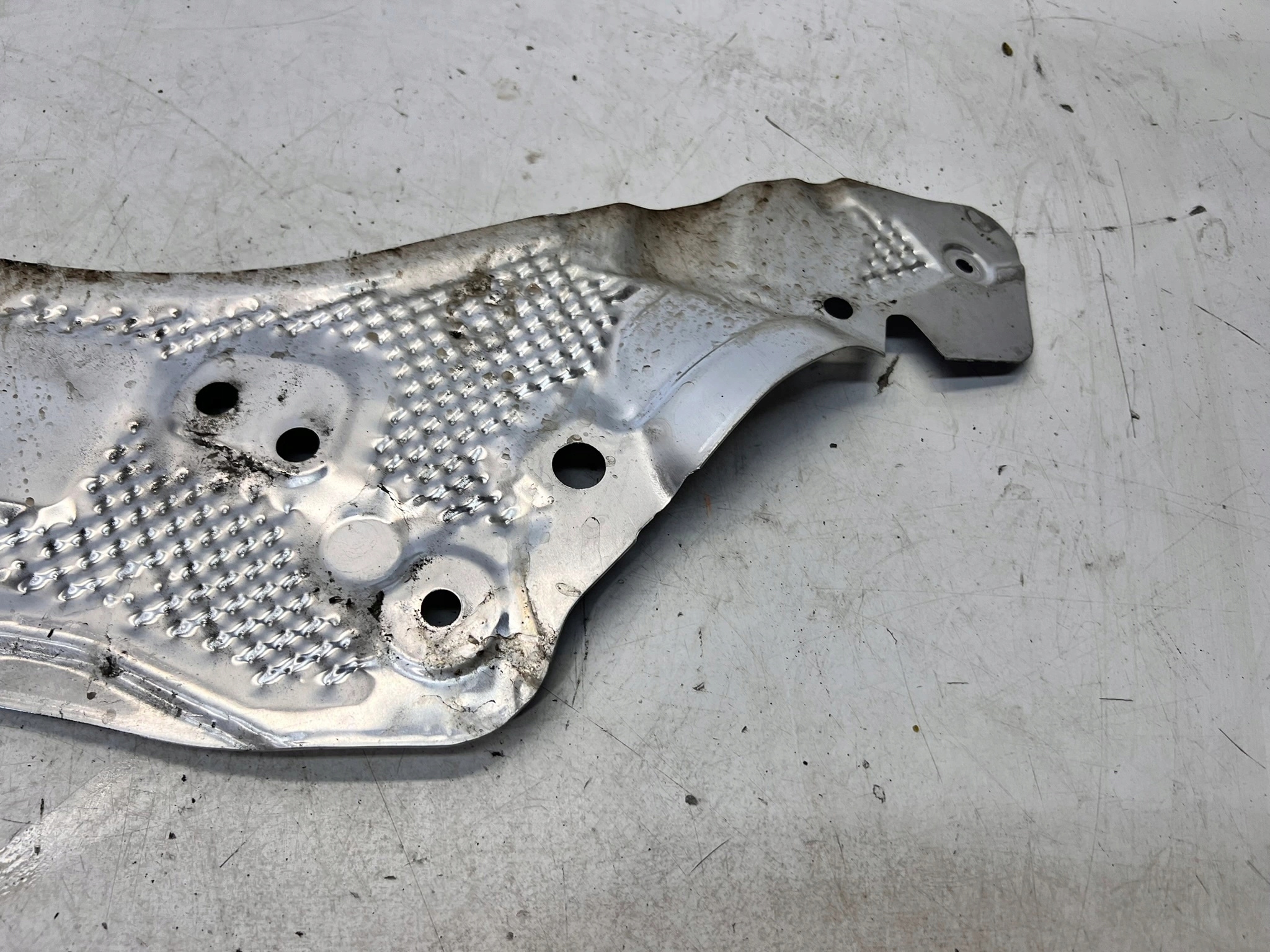 cover TERMICZNA PODLUZNICY right AUDI A6 C8 40804162B