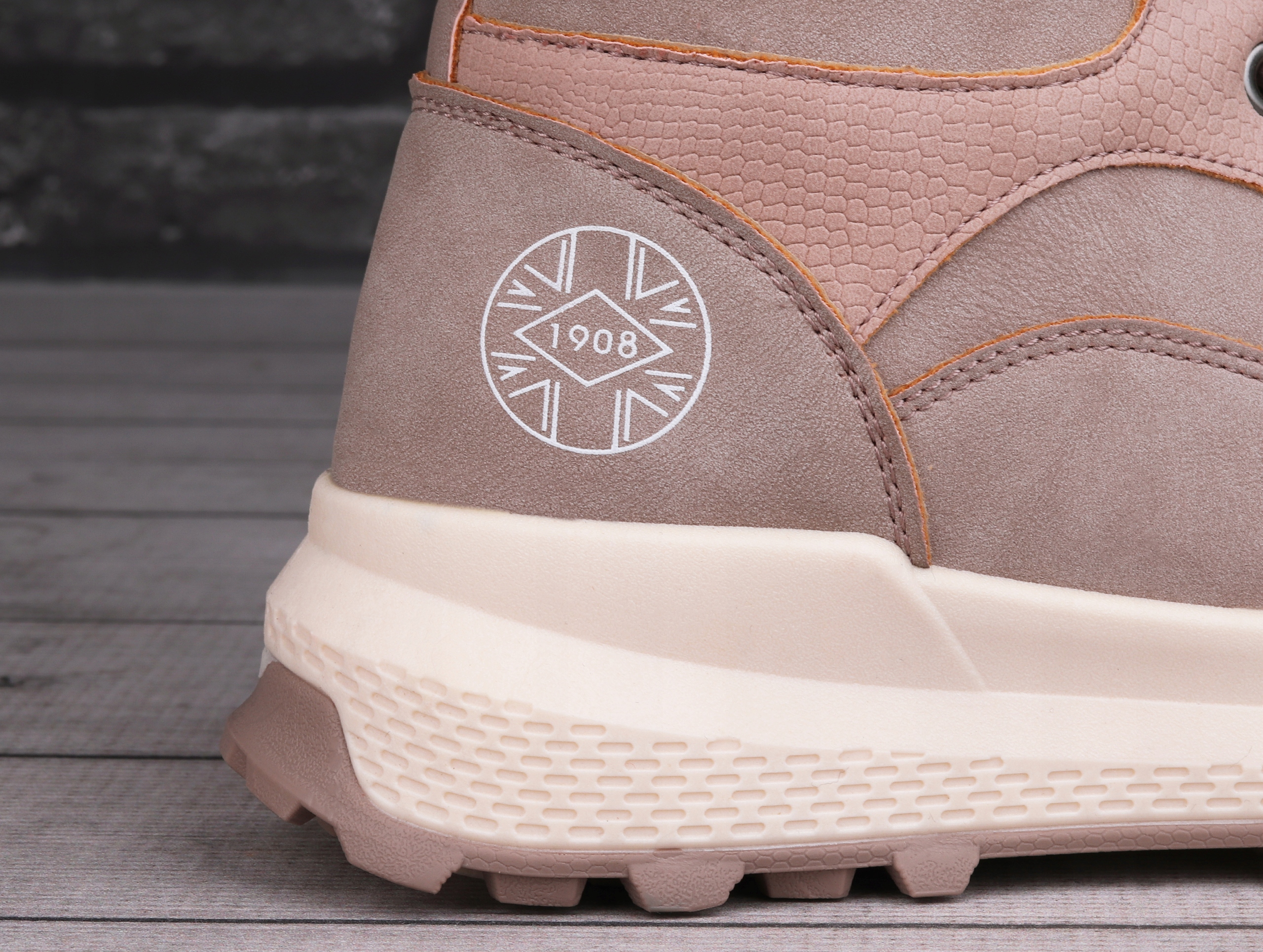 Buty damskie, sportowe, zimowe Lee Cooper OCIEPLANE Rozmiar 36