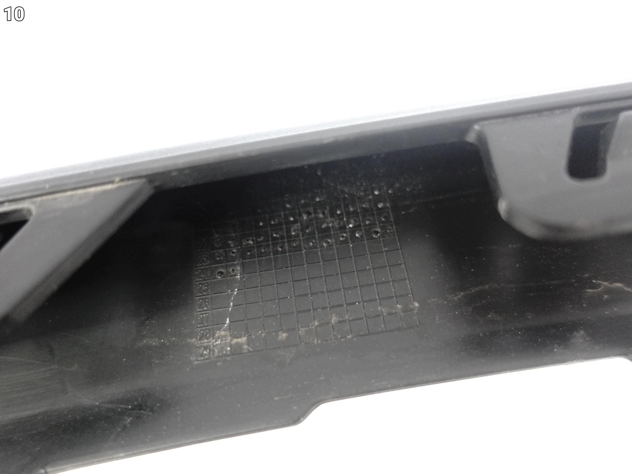PORSCHE MACAN 95B LIFT 21- moulding cap frame intake W bumper front left