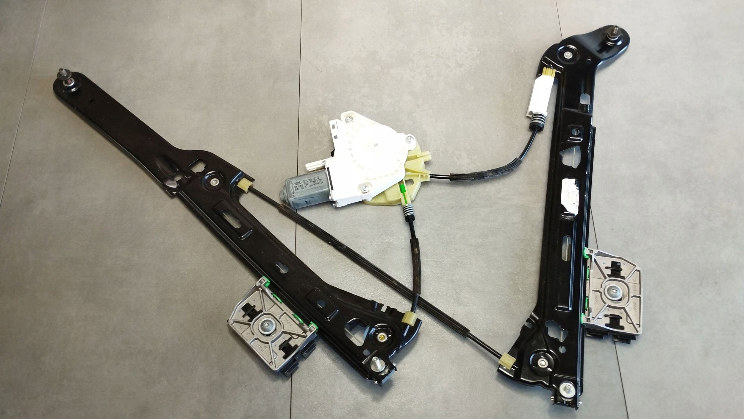 Audi A7 4G 2016 mechanism windows left rear part 4G8839461C