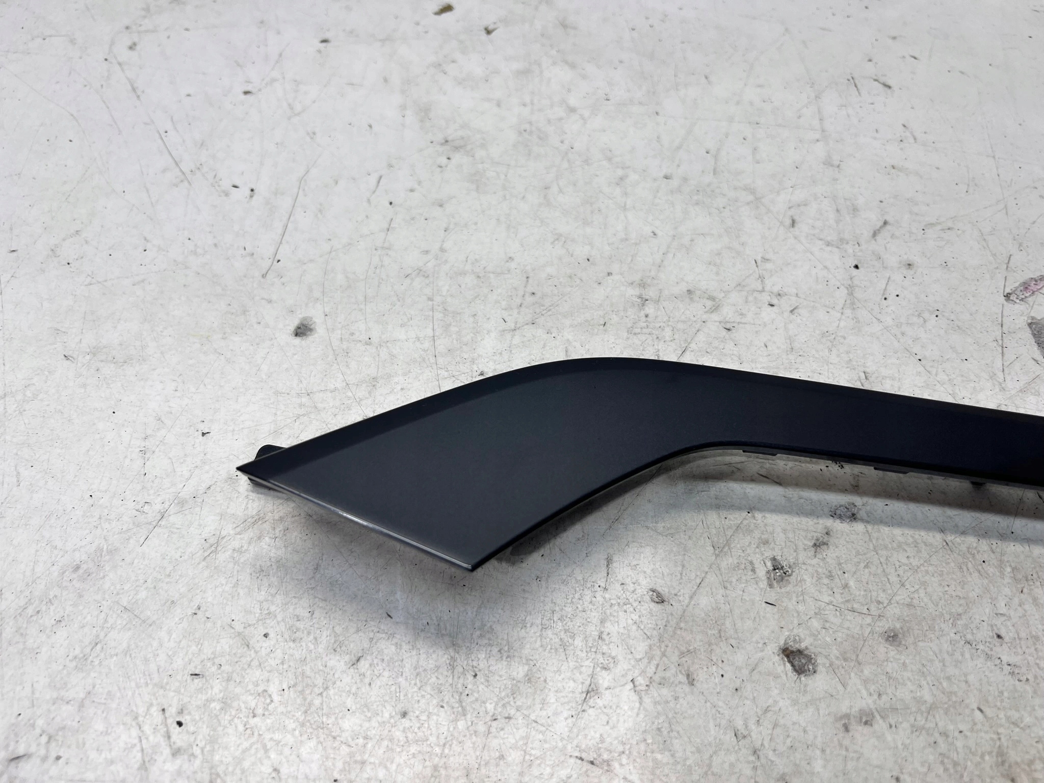 DEKOR door right front AUDI Q7 4M 4M0837410N JQ2