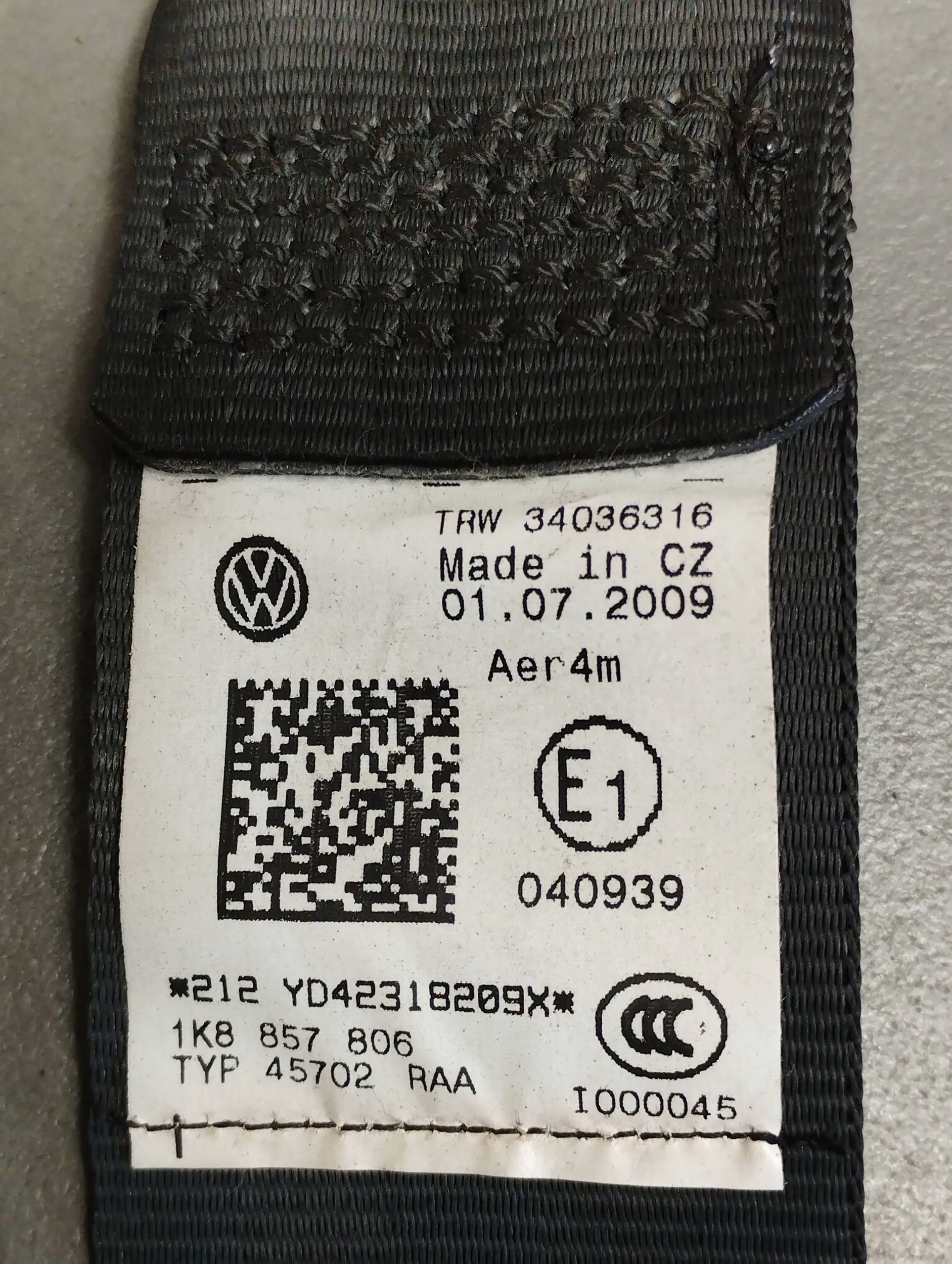 Volkswagen Scirocco Gurten Sicherheits rechts heck 1K8857806