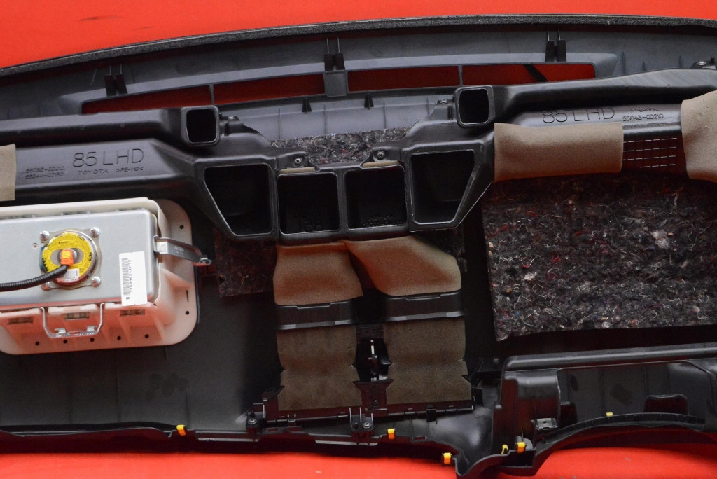 dashboard instrument panel console cockpit airbag EU TOYOTA YARIS 3 III 10-14