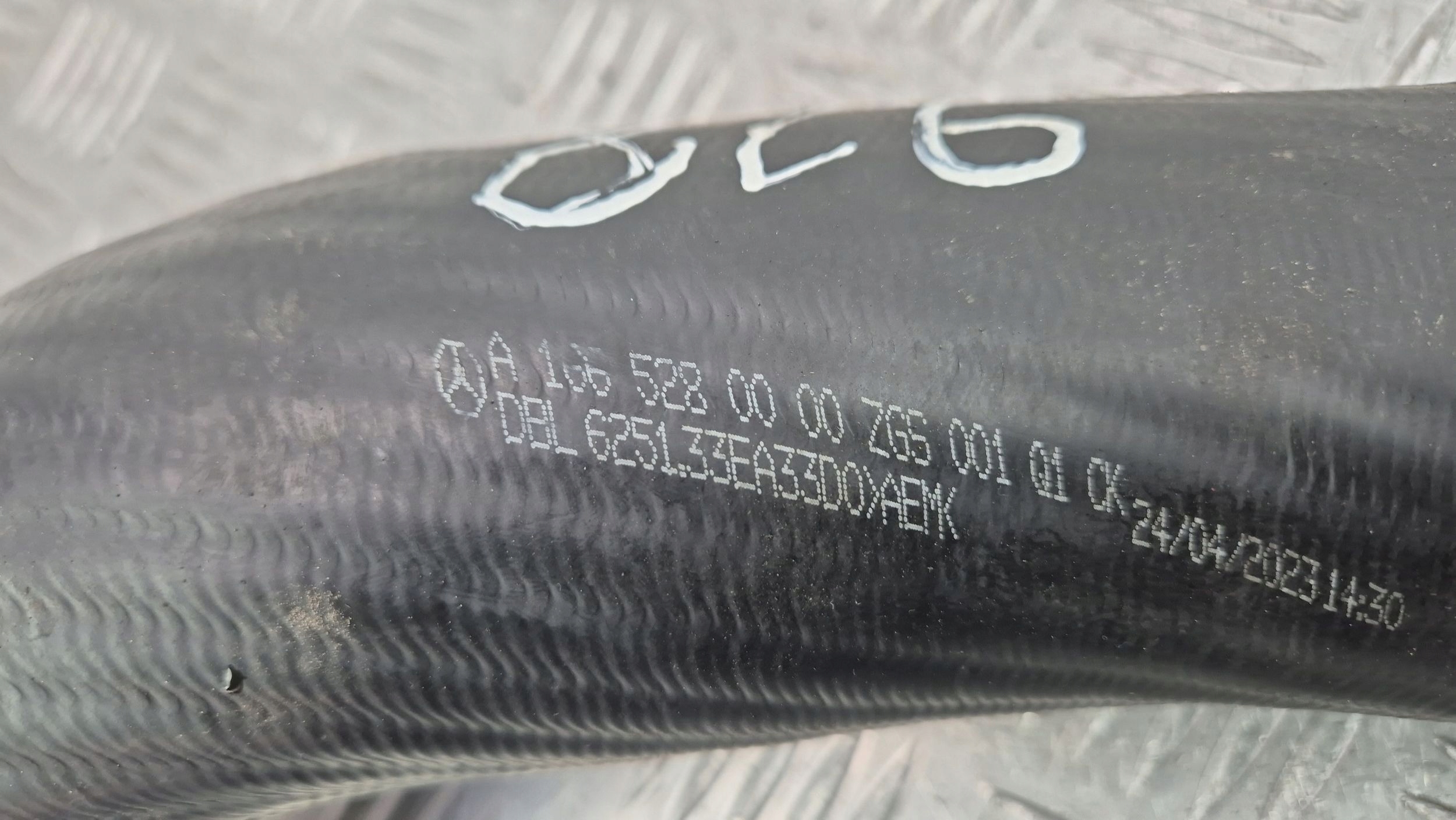 Mercedes ML350d W166 hadice intercoolera A1665280000 OM642.826