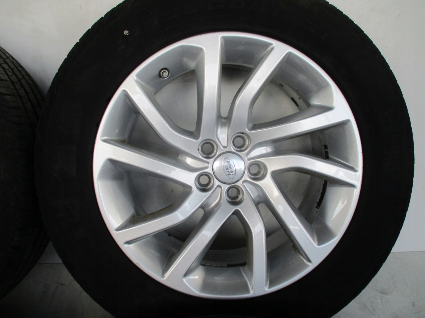 wheels discs tyres Discovery Sport R18 M+S 235/60